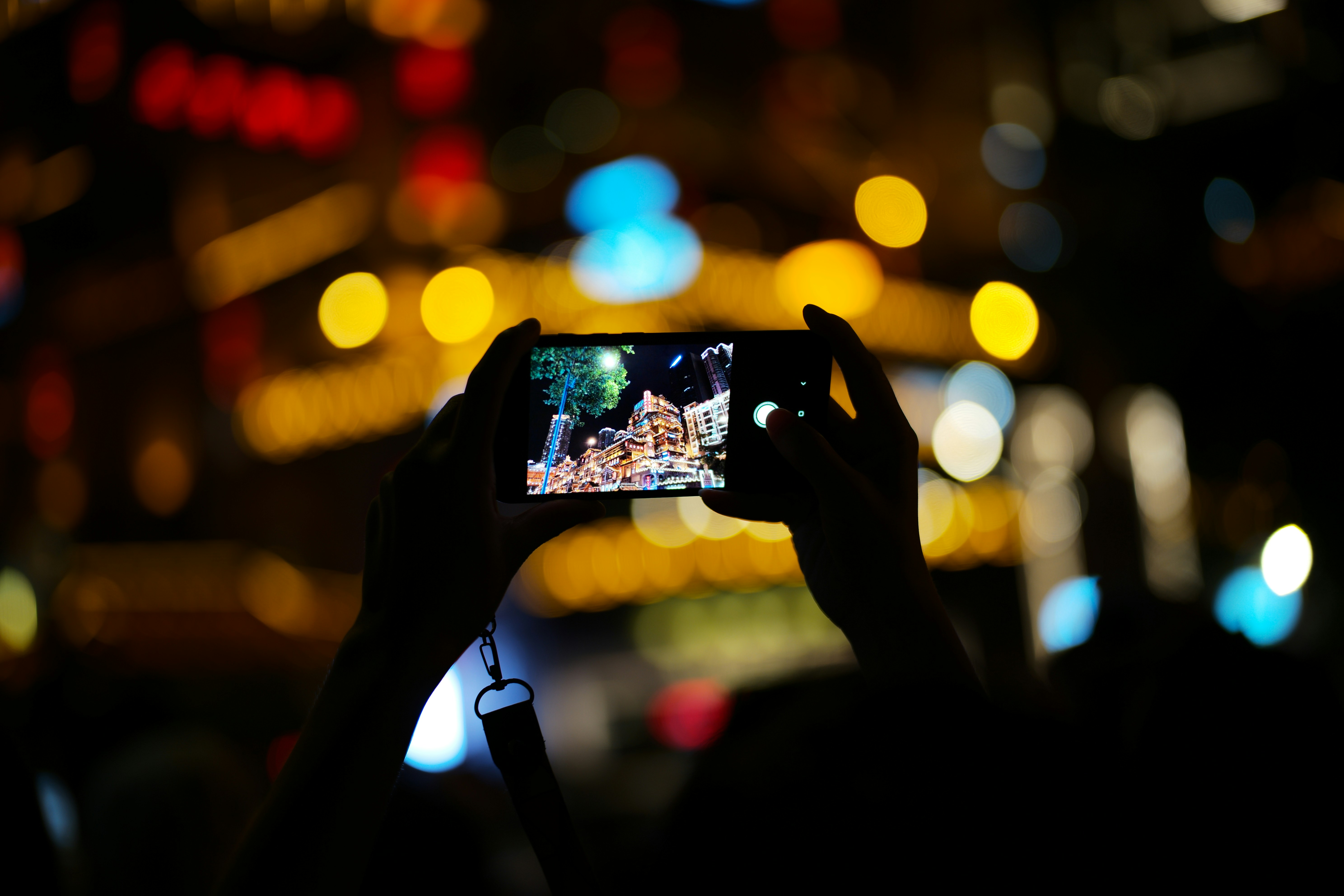 Integrating InstaDoodle Videos into Your E-Business Marketing Channels