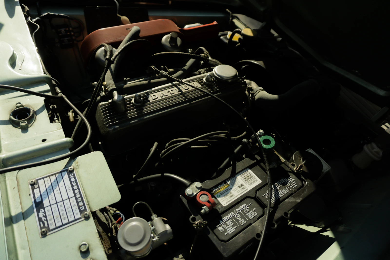 Tanda Aki Mobil Drop Sebelum Mati Total & Cara Uji Kesehatan Aki dengan Battery Tester