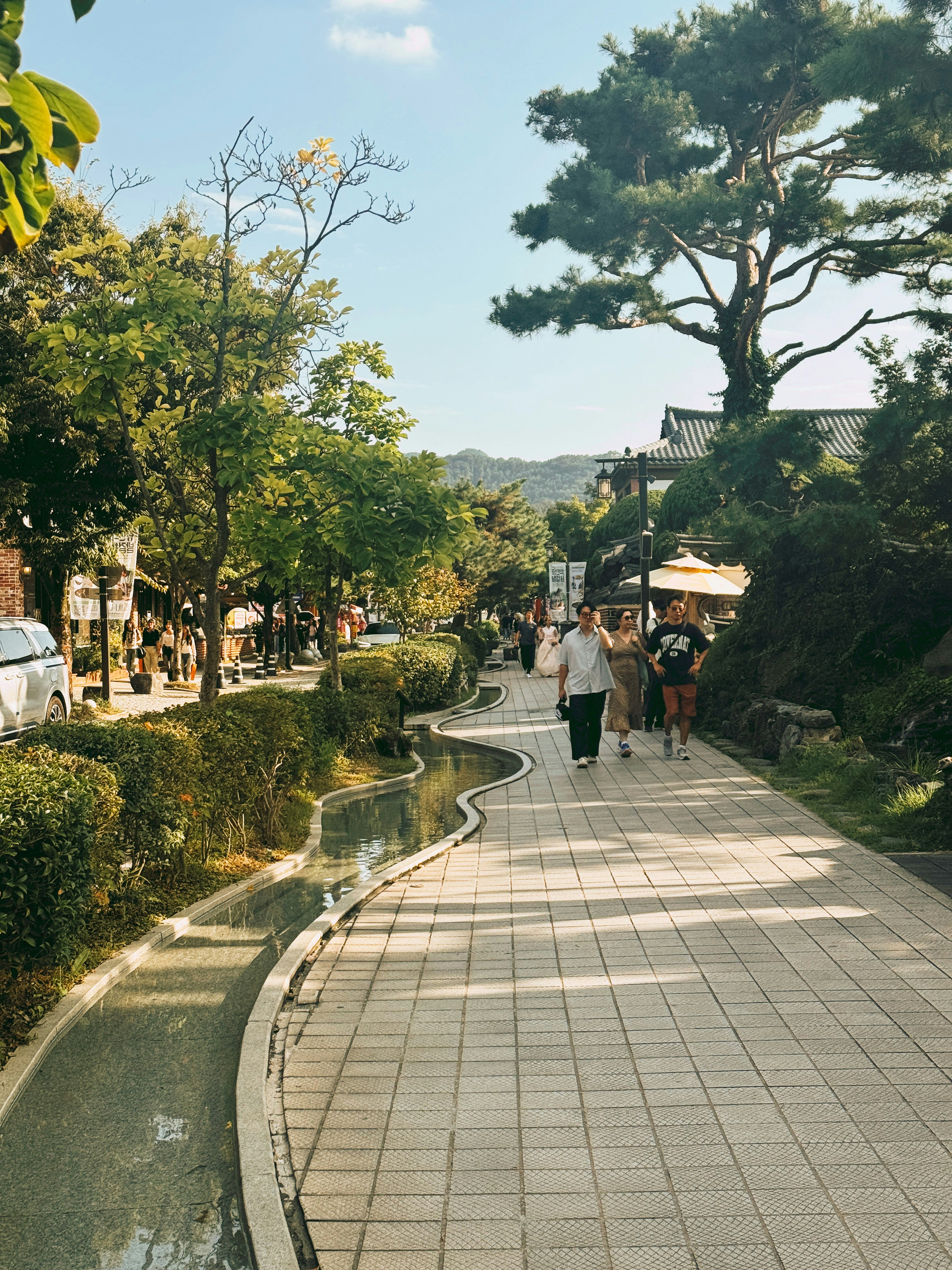 Photo by nateh0lland