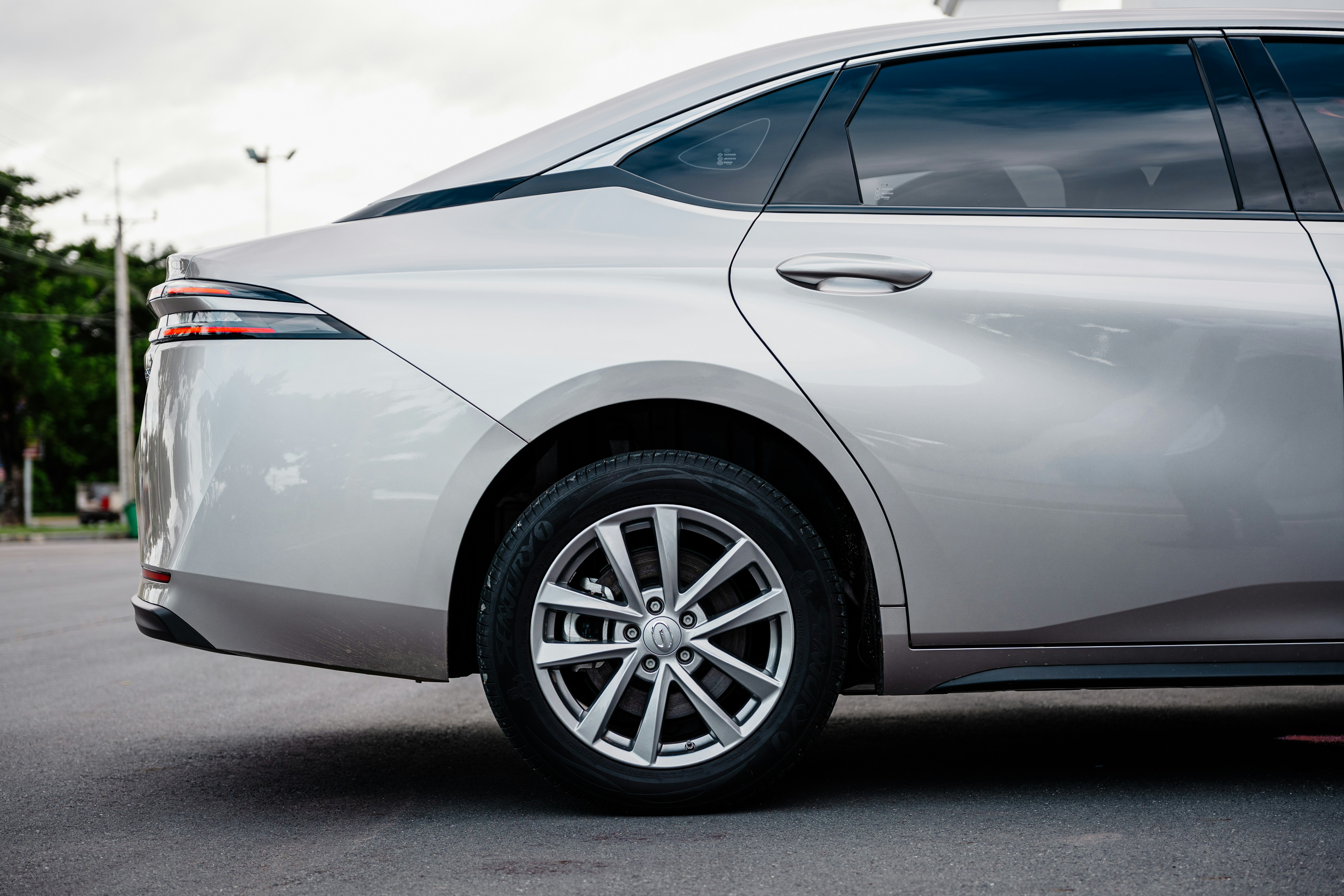 BYD Overtakes Tesla as Global EV Leader Amid Market Shifts