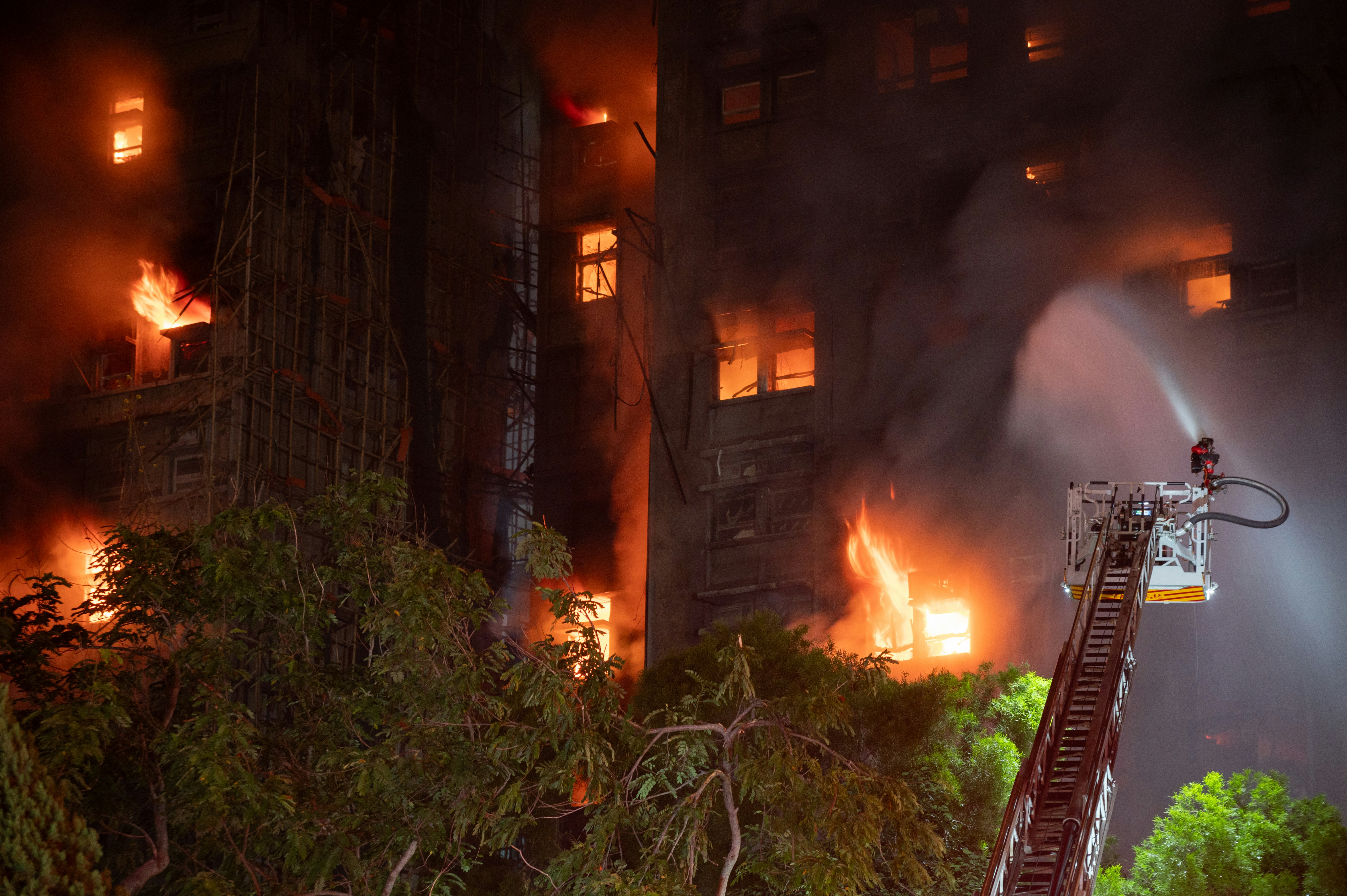 Crisis Response Reimagined in 2026: AI Triage, Micro‑Response Teams, and Therapy‑On‑Demand