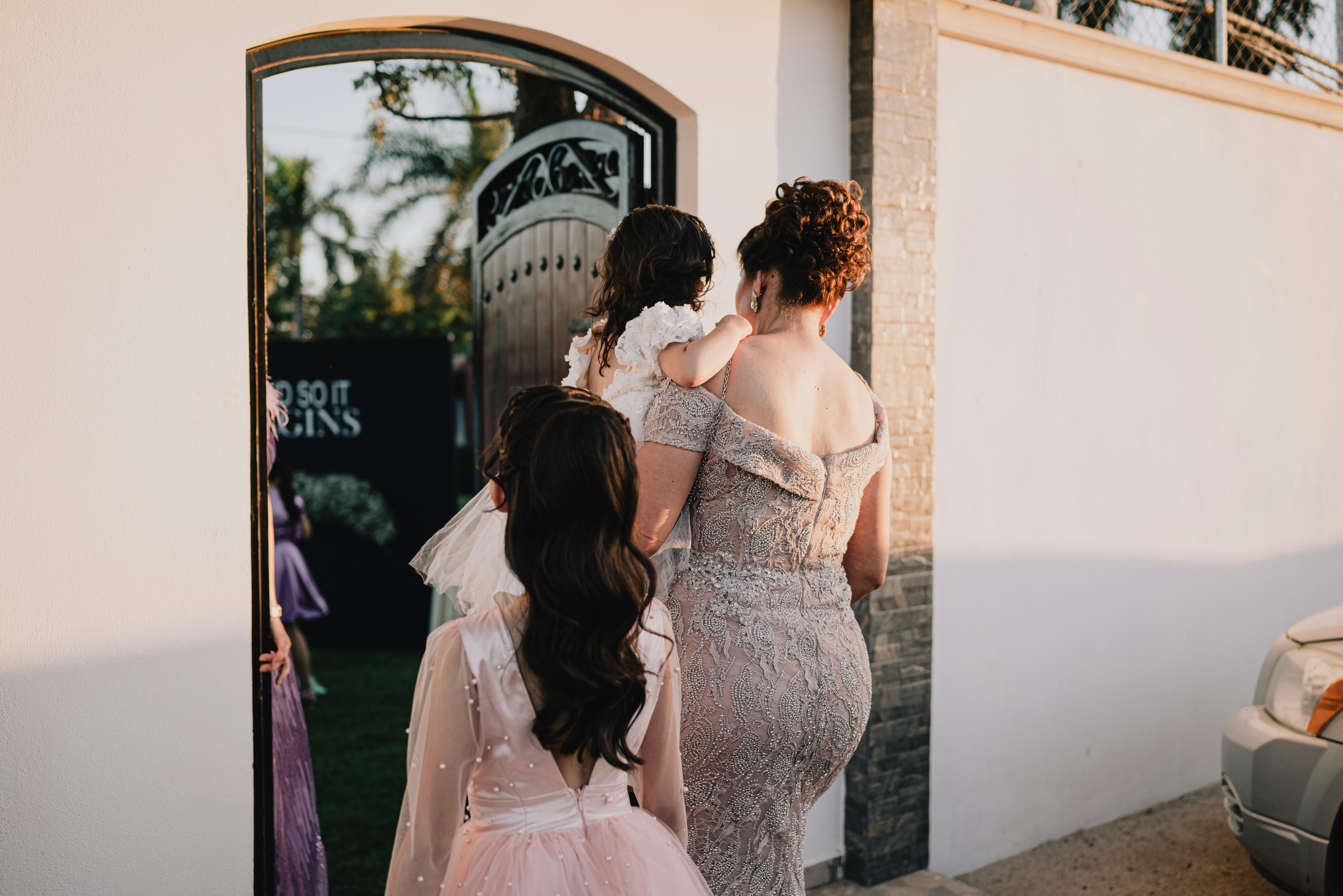 wedding reception entrance, wallpaper, Wedding Reception Entrance: Tips for a Grand Arrival 4