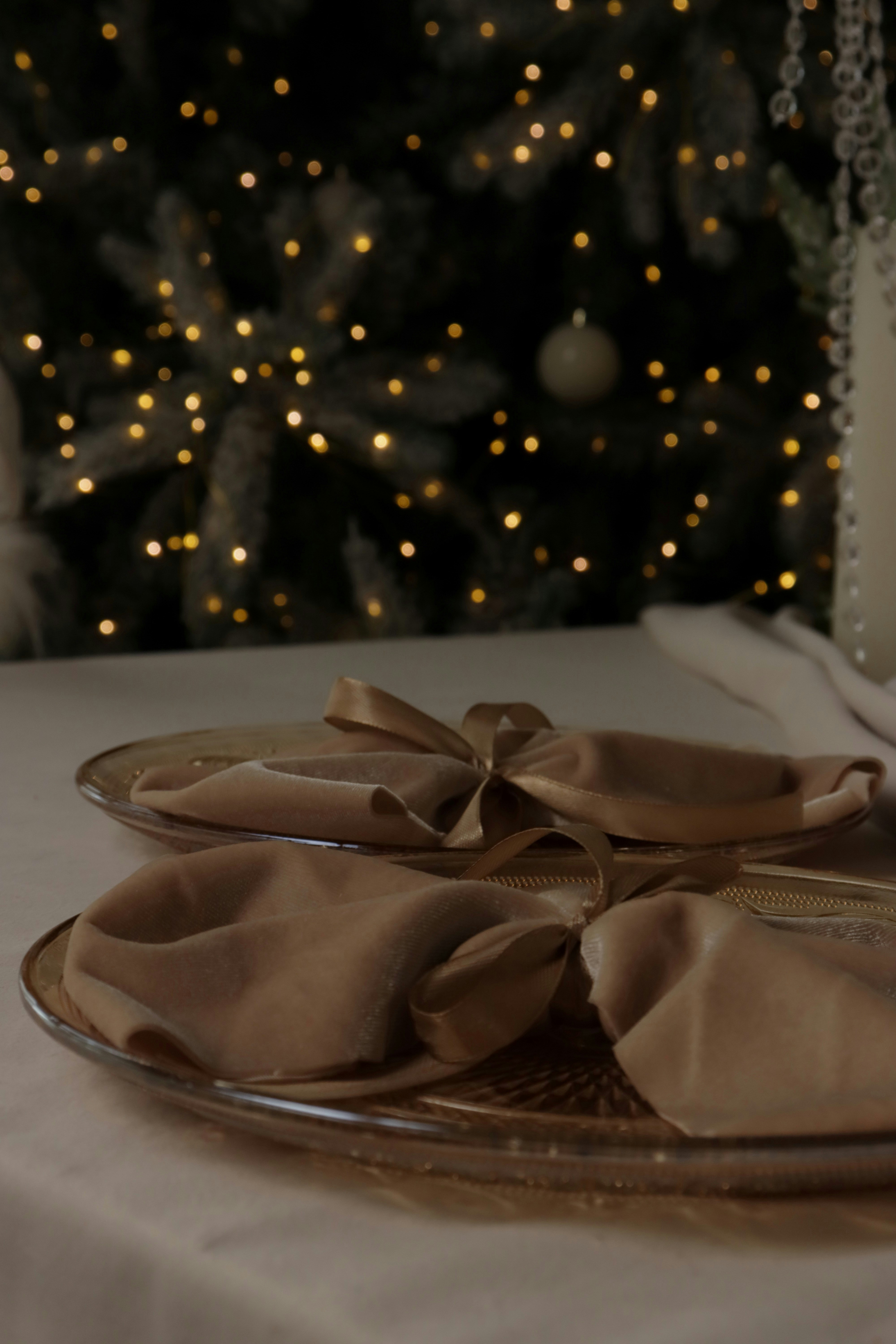 christmas table wallpaper, wallpaper, Christmas Table Crafts: Festive DIY Ideas 3