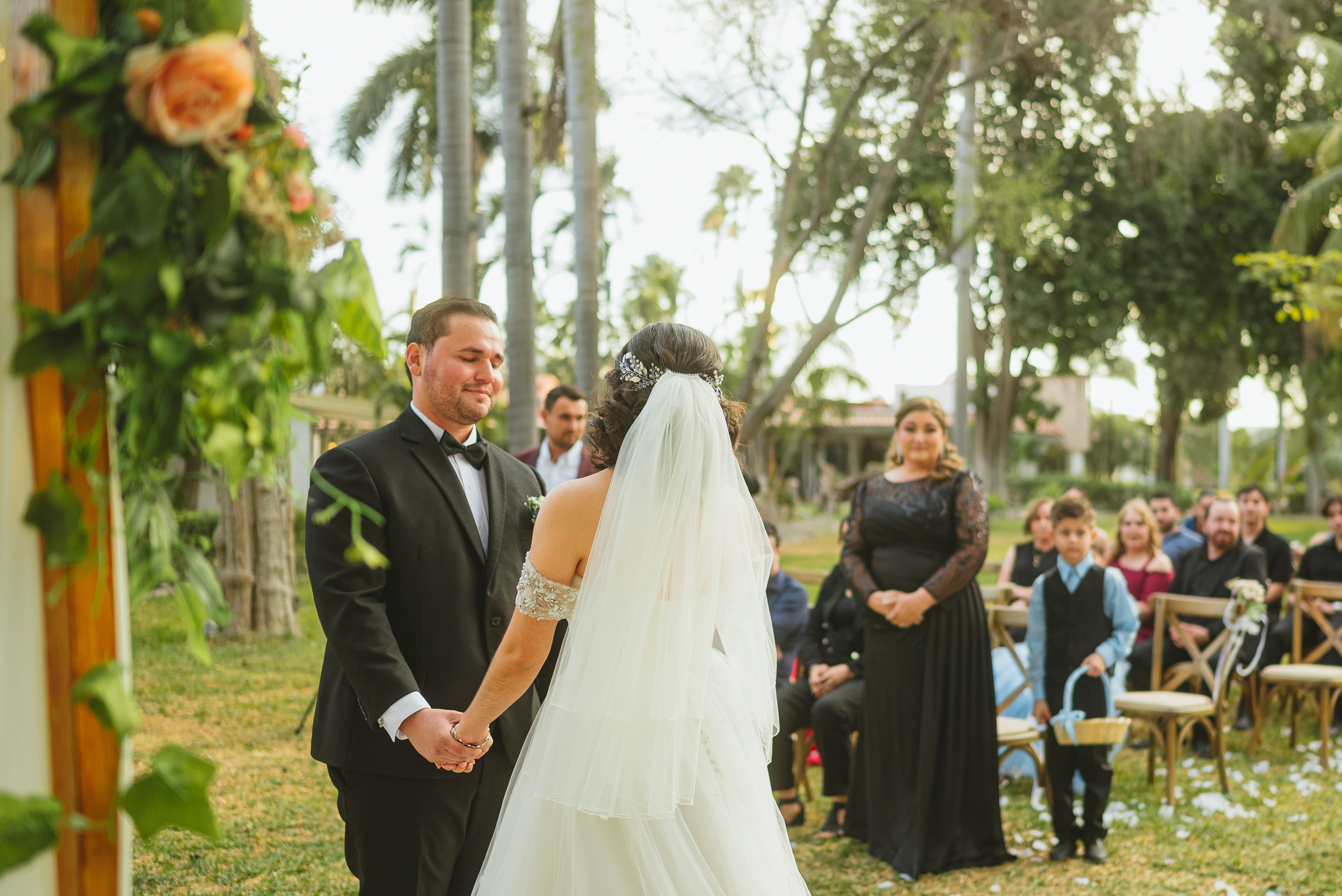 romantic wedding details, wallpaper, Wedding Planning Checklist 2025: Your Ultimate Guide 6