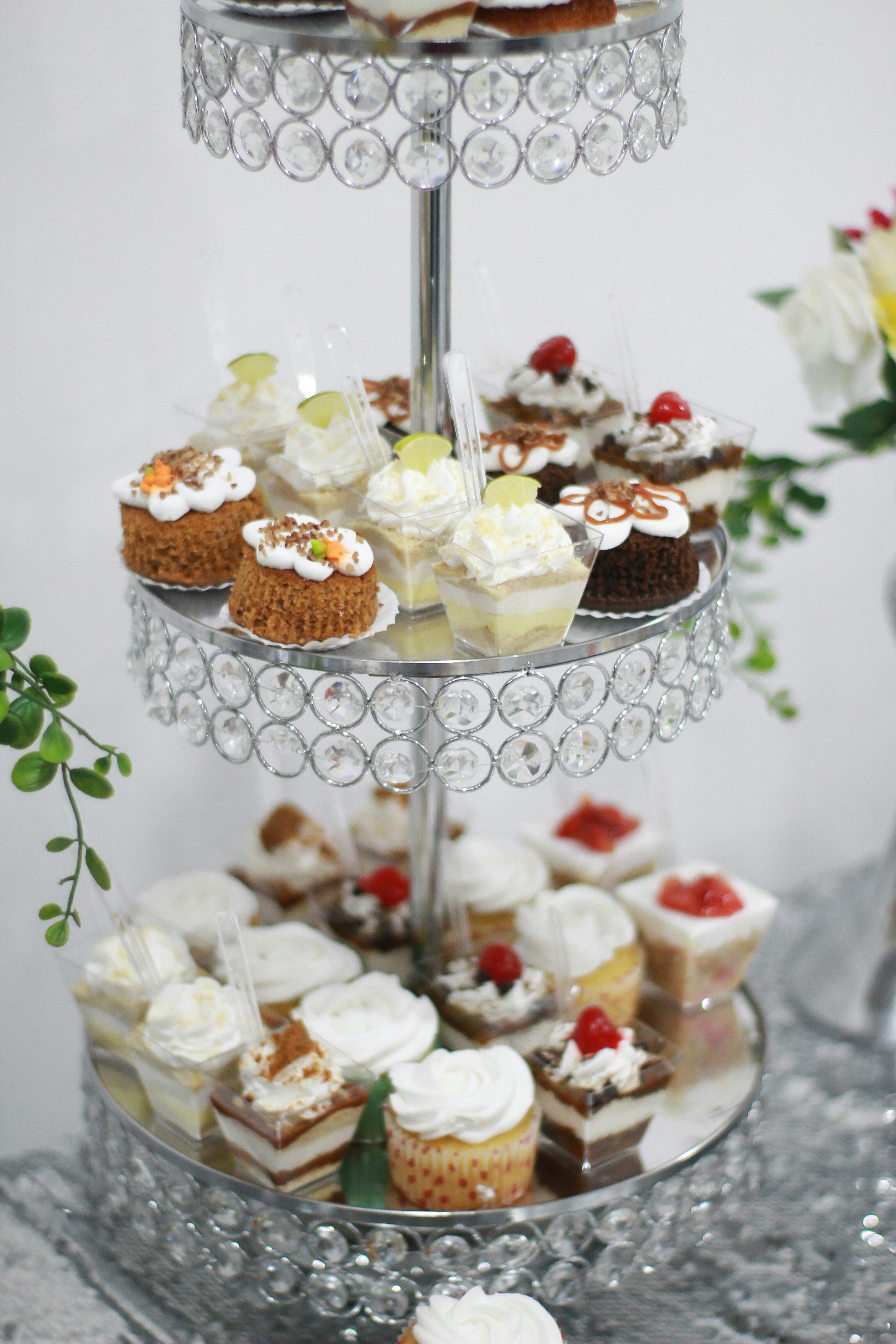 wedding dessert display, wallpaper, Wedding Cake Alternatives: 10 Delicious Ideas 1