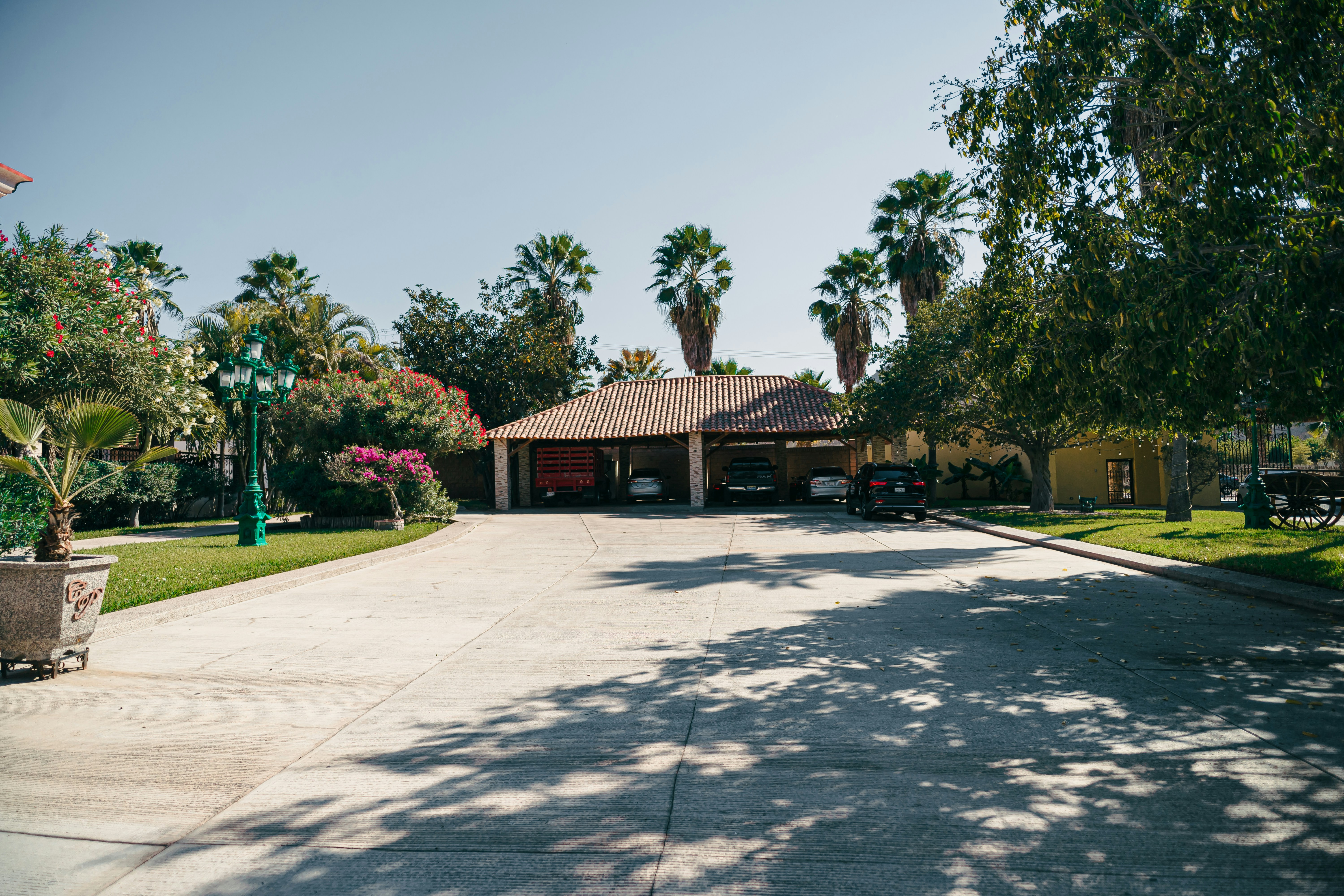 riverside drive homes