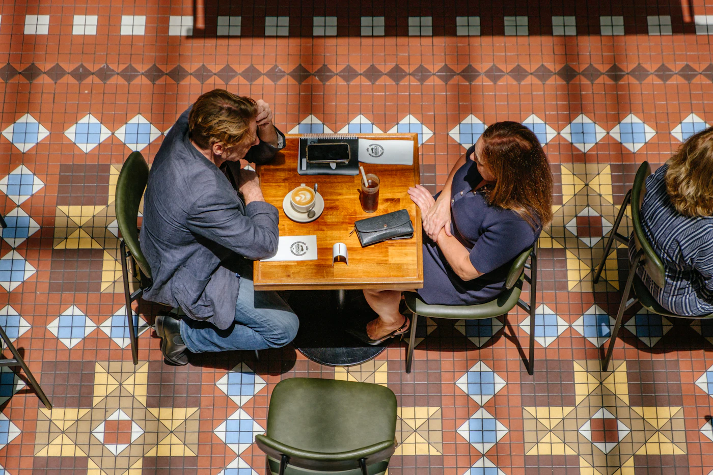 Frühstücksdate in einem Berliner Café mit meetherway