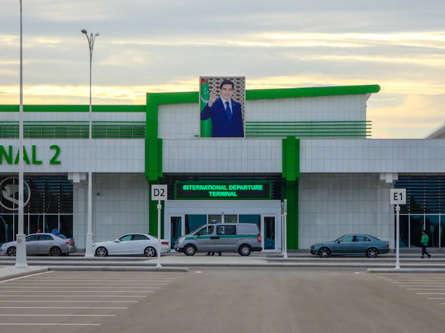 Ashgabat 5-Day Budget Itinerary: The White Marble City