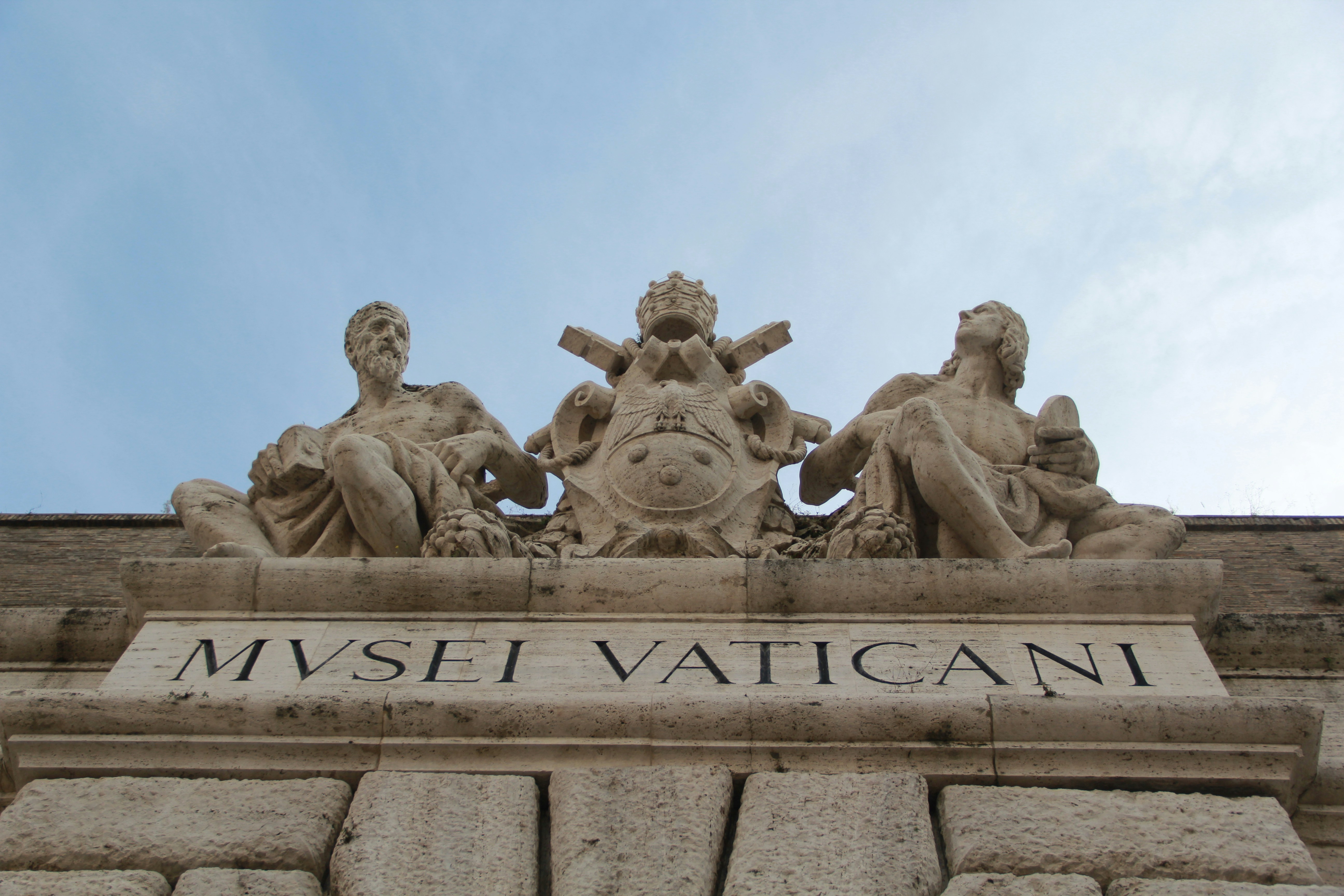 Menjelajahi Keajaiban Vatican Museums: Seni, Sejarah, dan Konektivitas untuk Techies