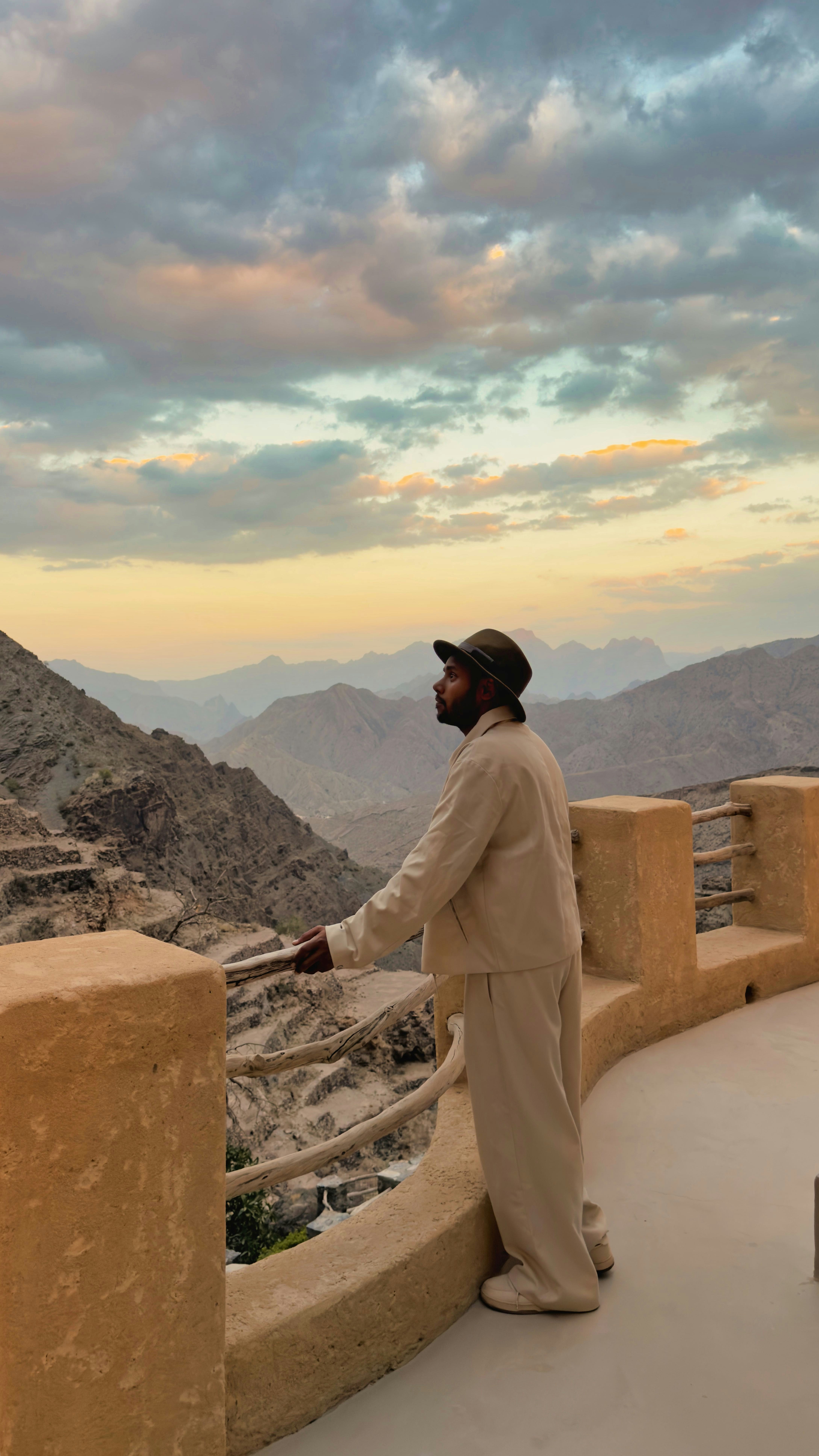 travel clothes neutral, wallpaper, Build a Travel Wardrobe for Mixed Weather 2