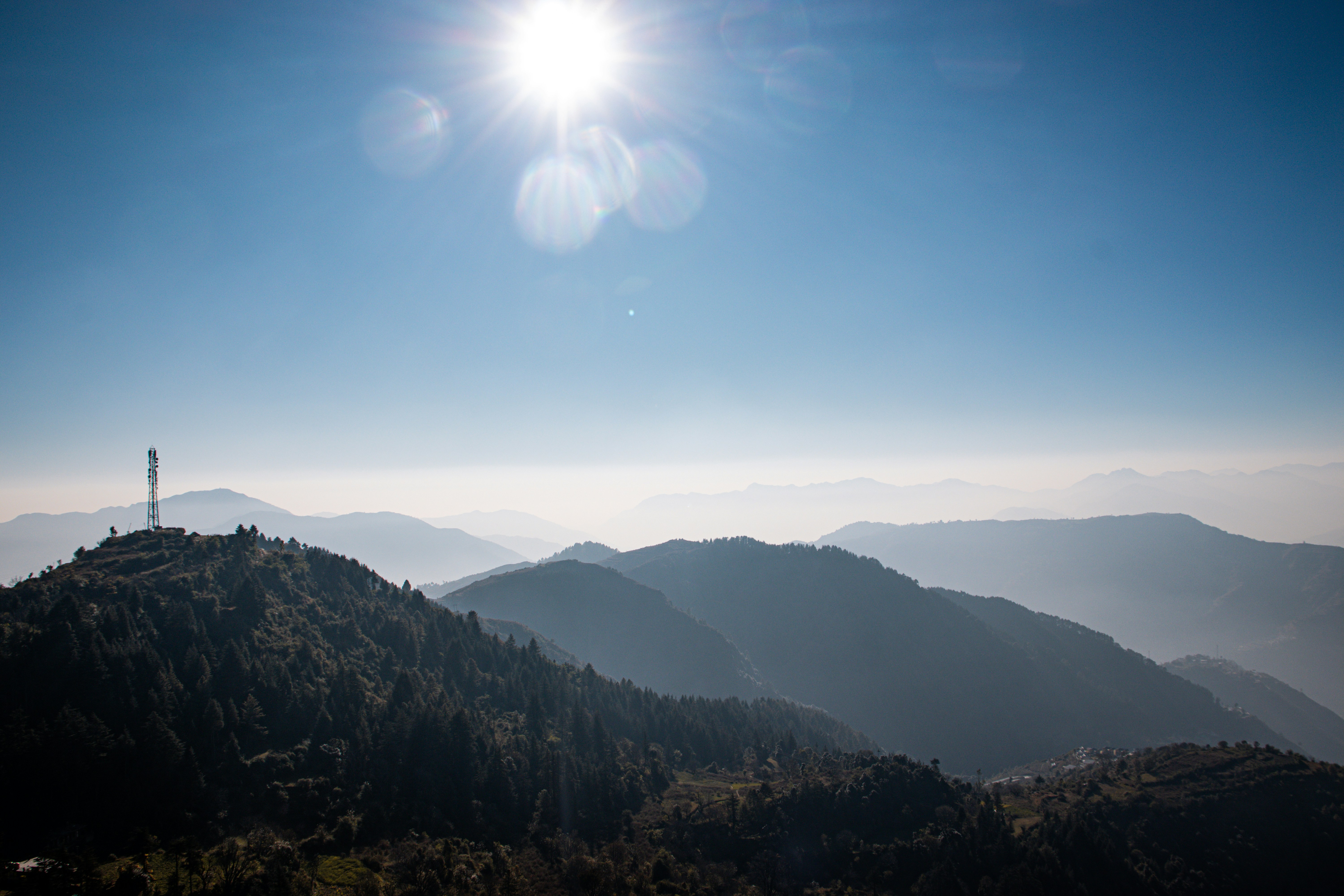 Mountain peak wallpaper, scenic view, ilustrasi artikel Planning a Dream Trip? How to Set Up Your Travel Registry with Ease 6