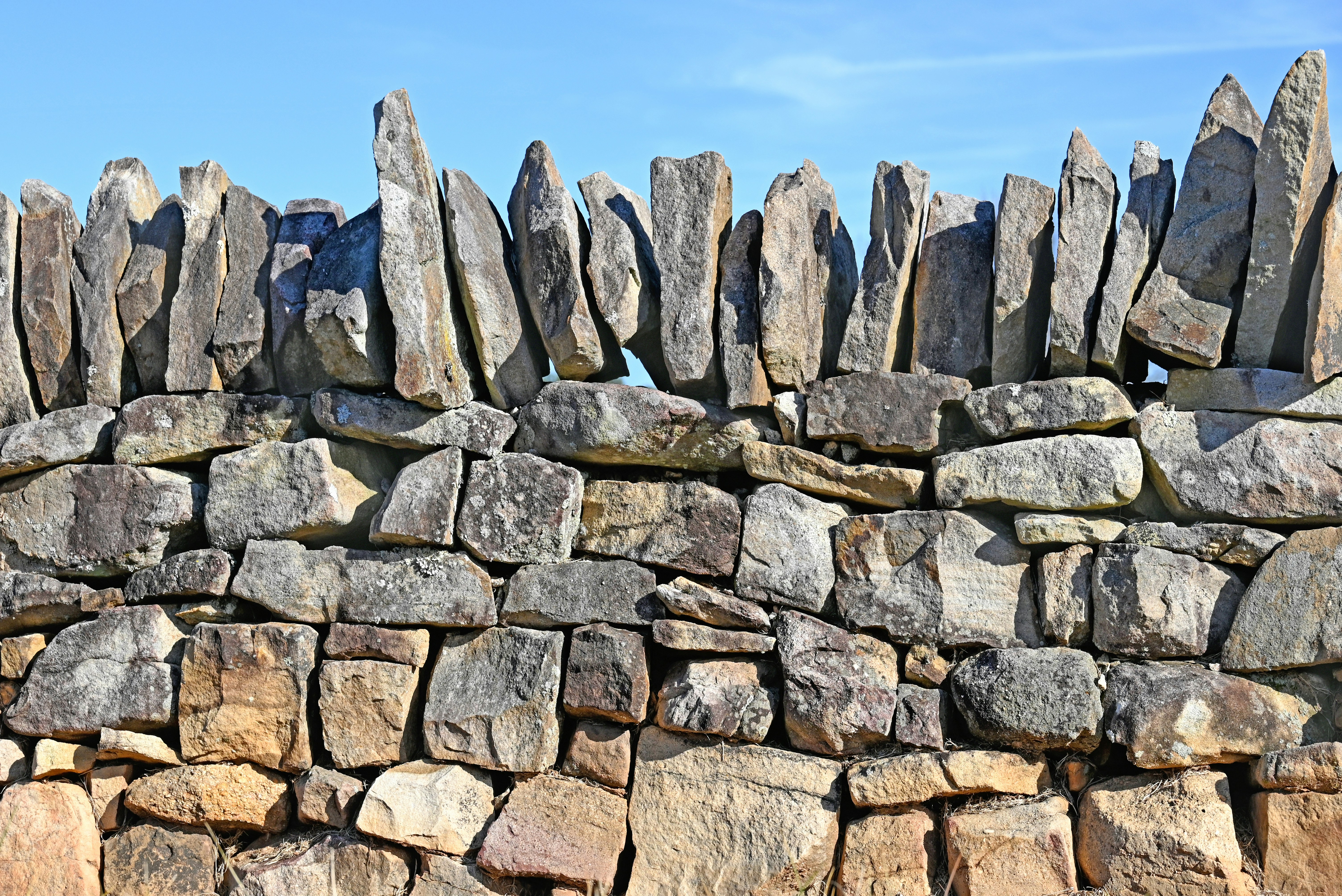Stone wall construction