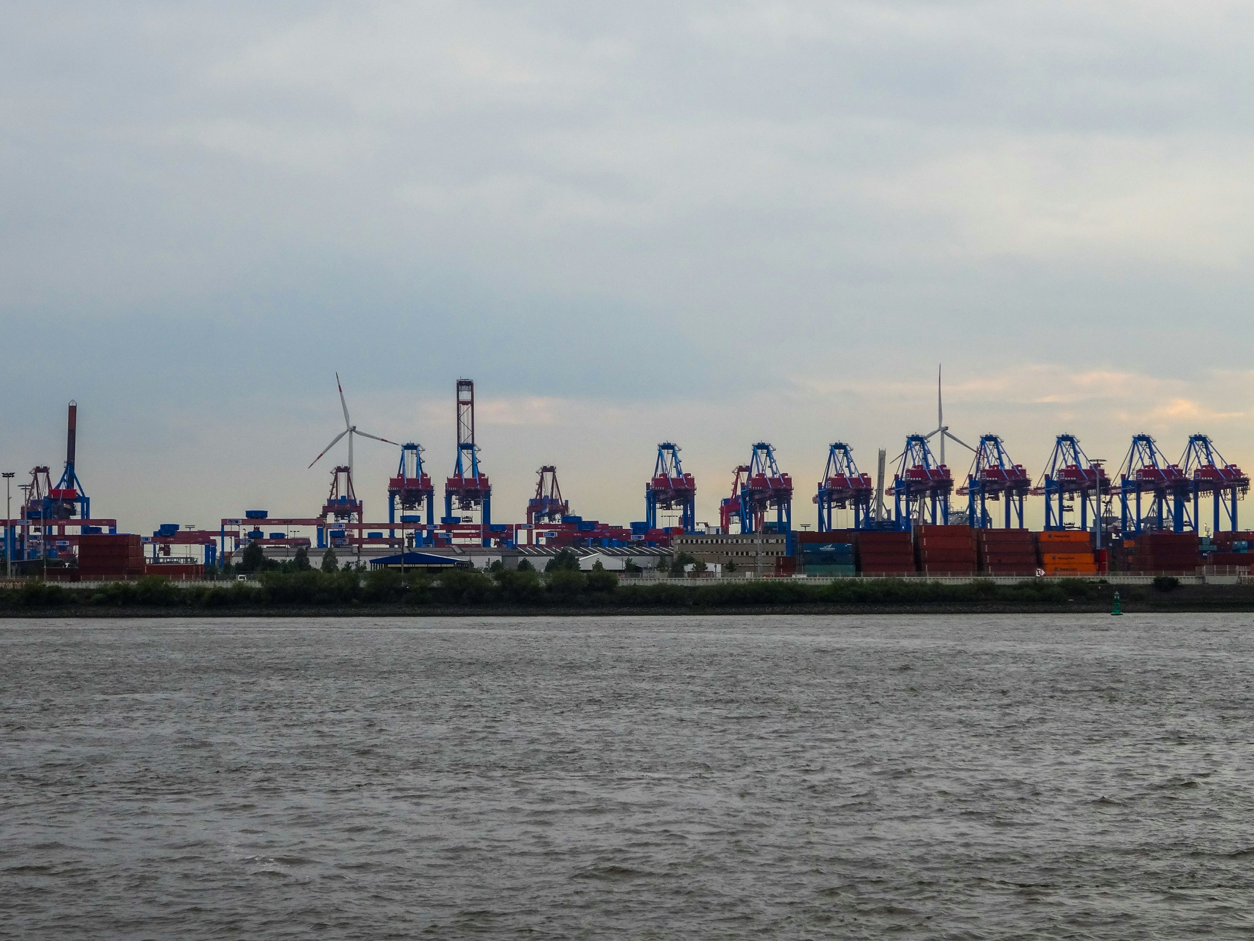 Photo by nikolaikolosov