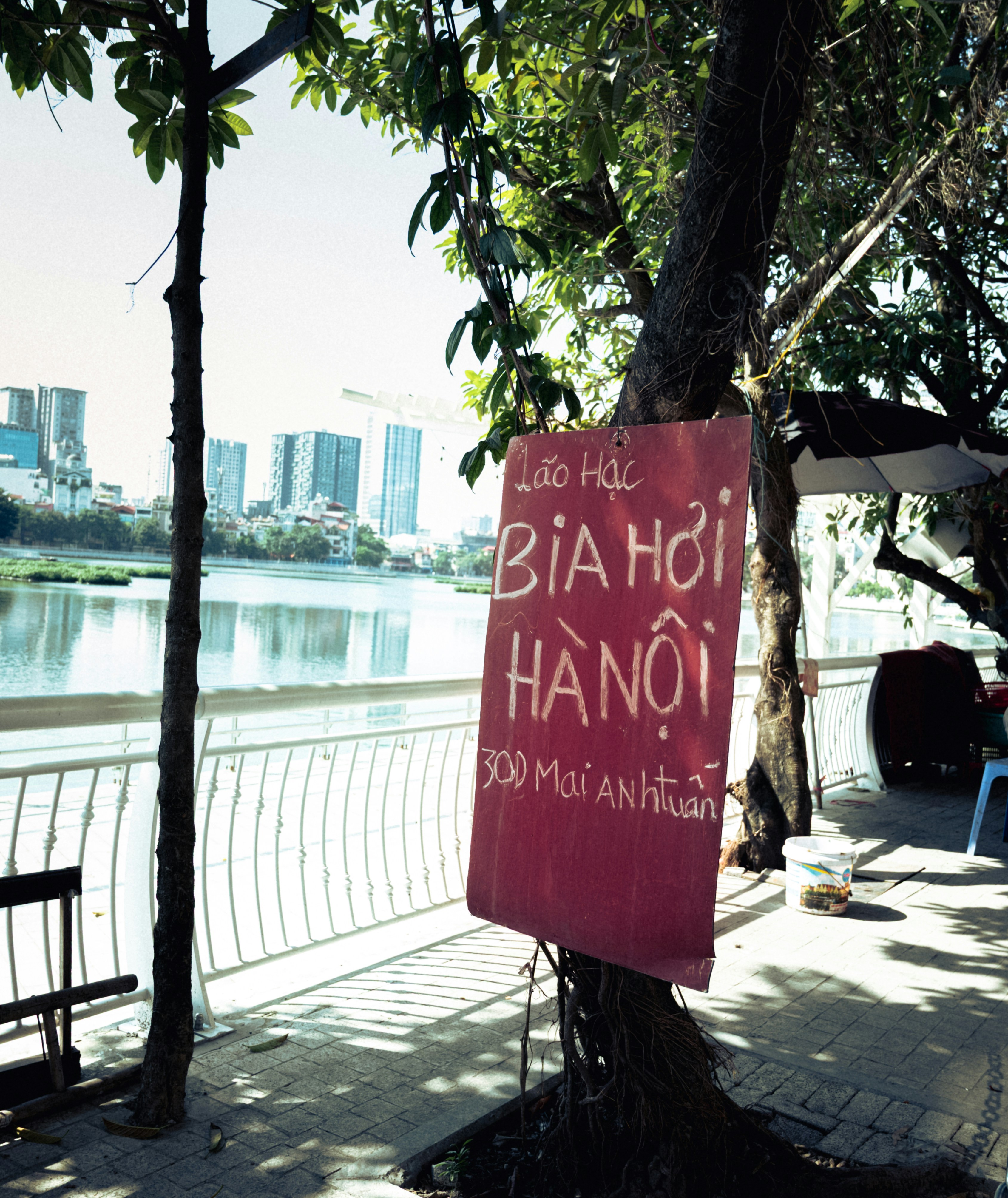 Mid-Range Comfort (500,000-1,500,000 VND/$20-60 per night)