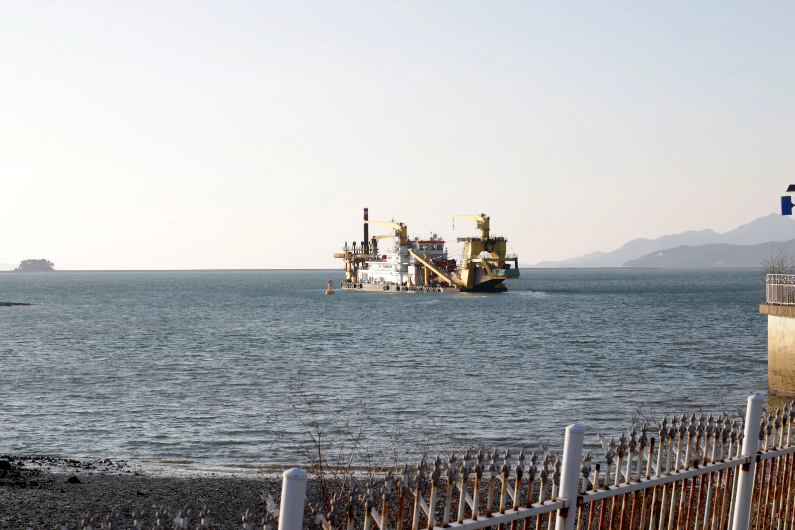 Rekamitra dredging vessel at work