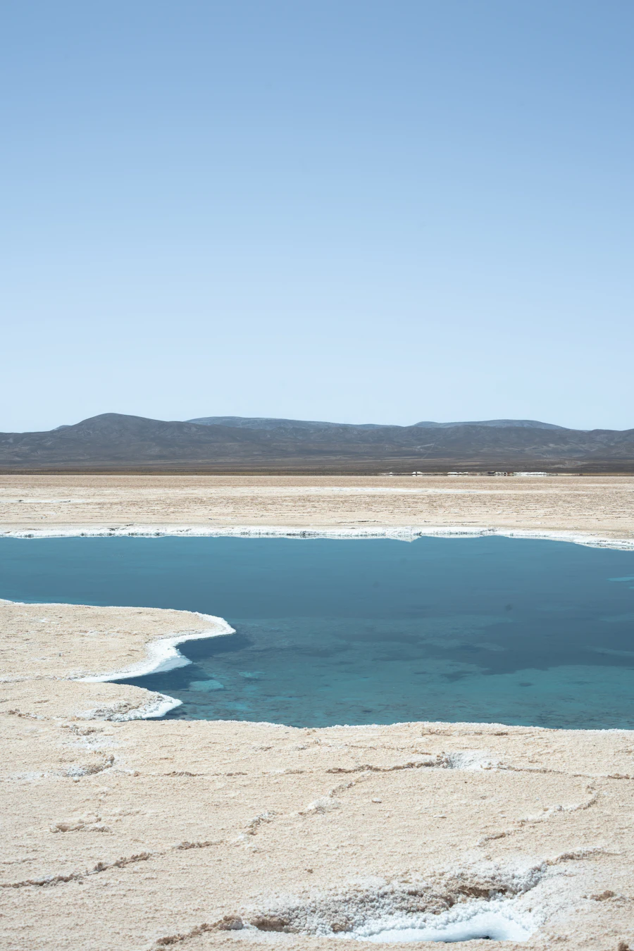 Piletas de salmuera en un salar