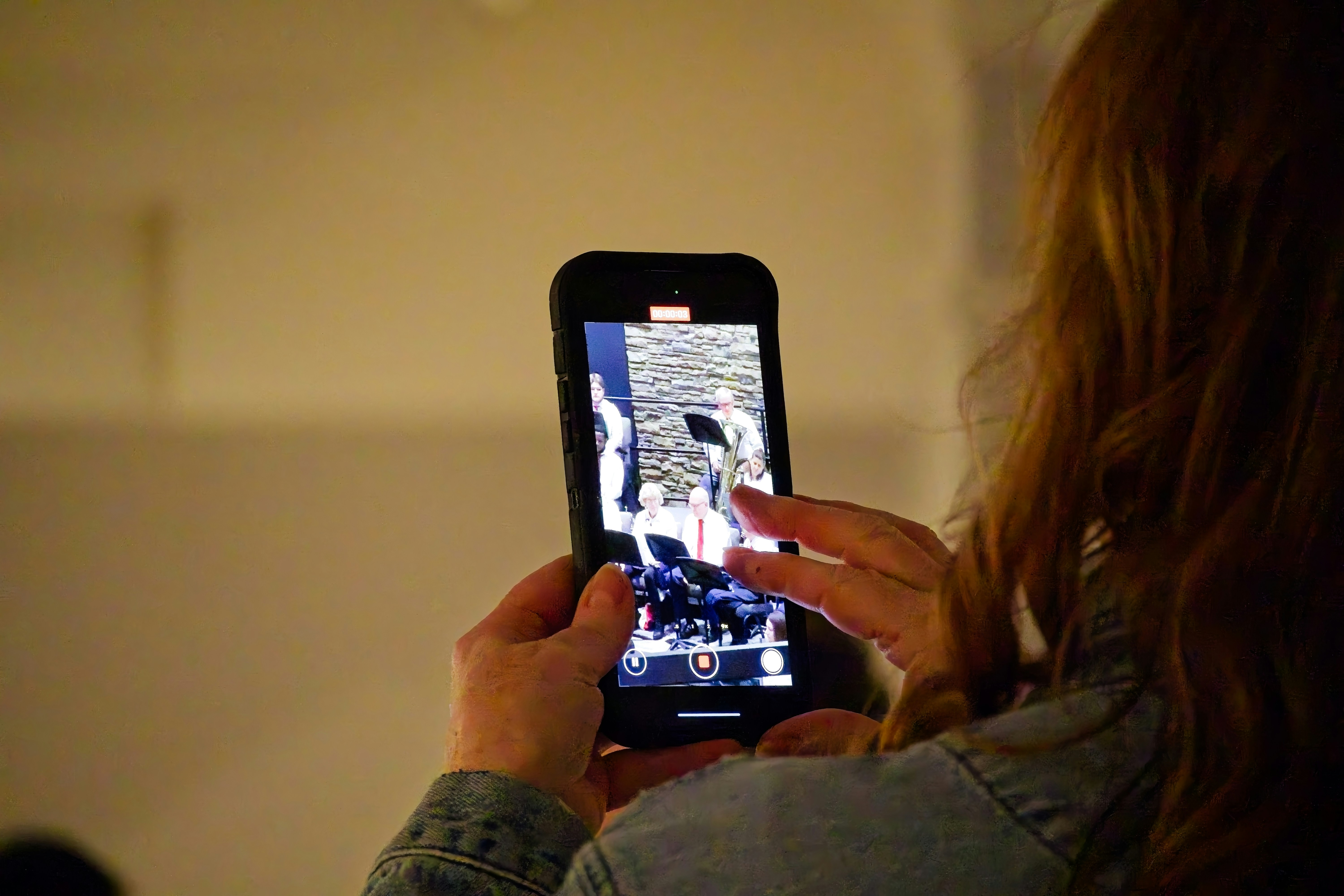 photo-1764805336220-587b7b100467