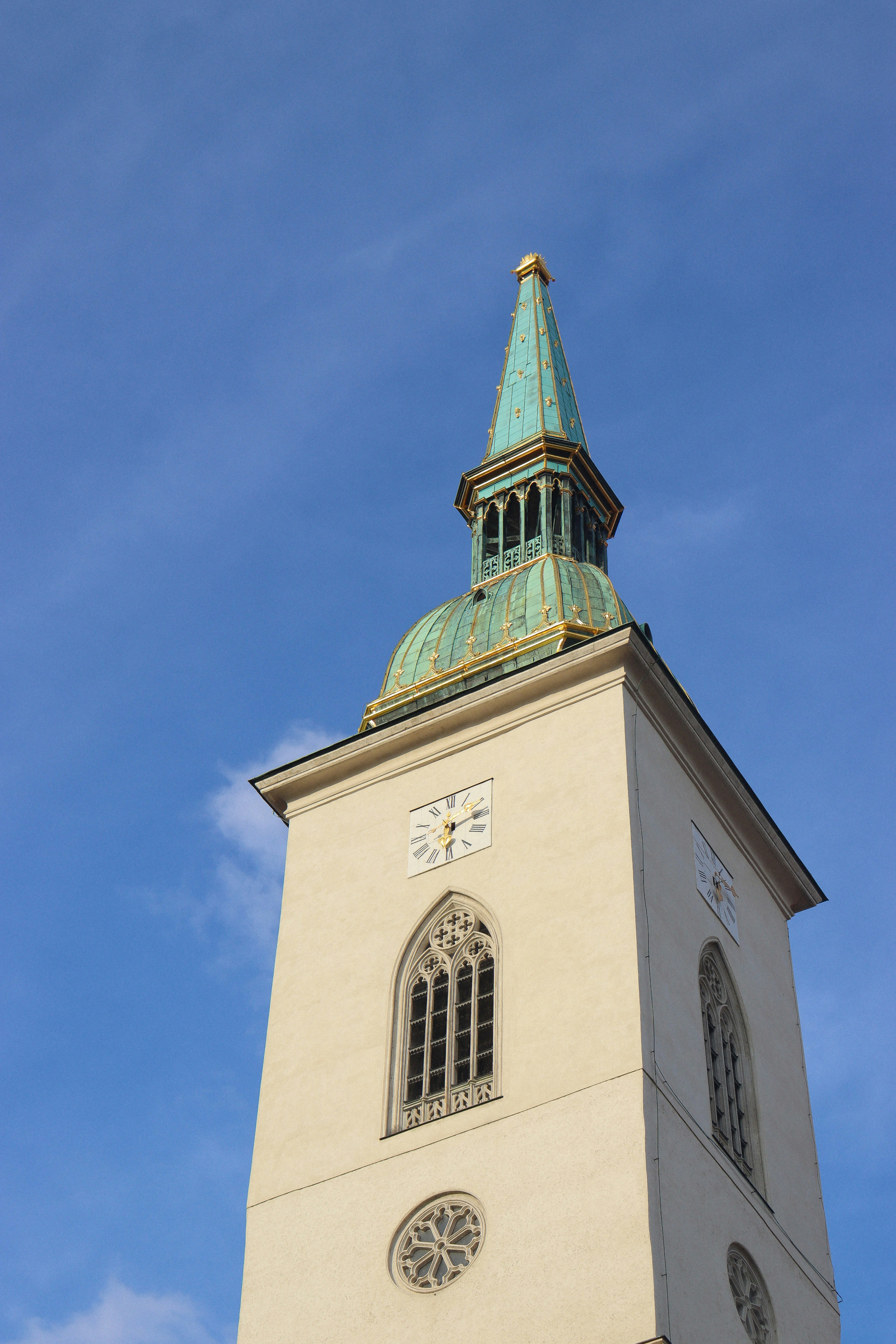 Photo by nicolearangolang