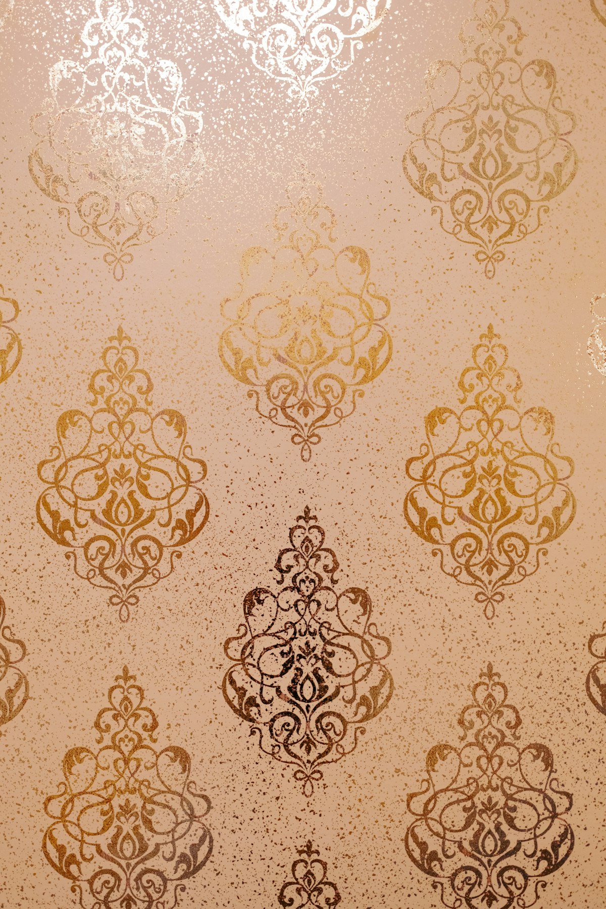 Elegant textile patterns