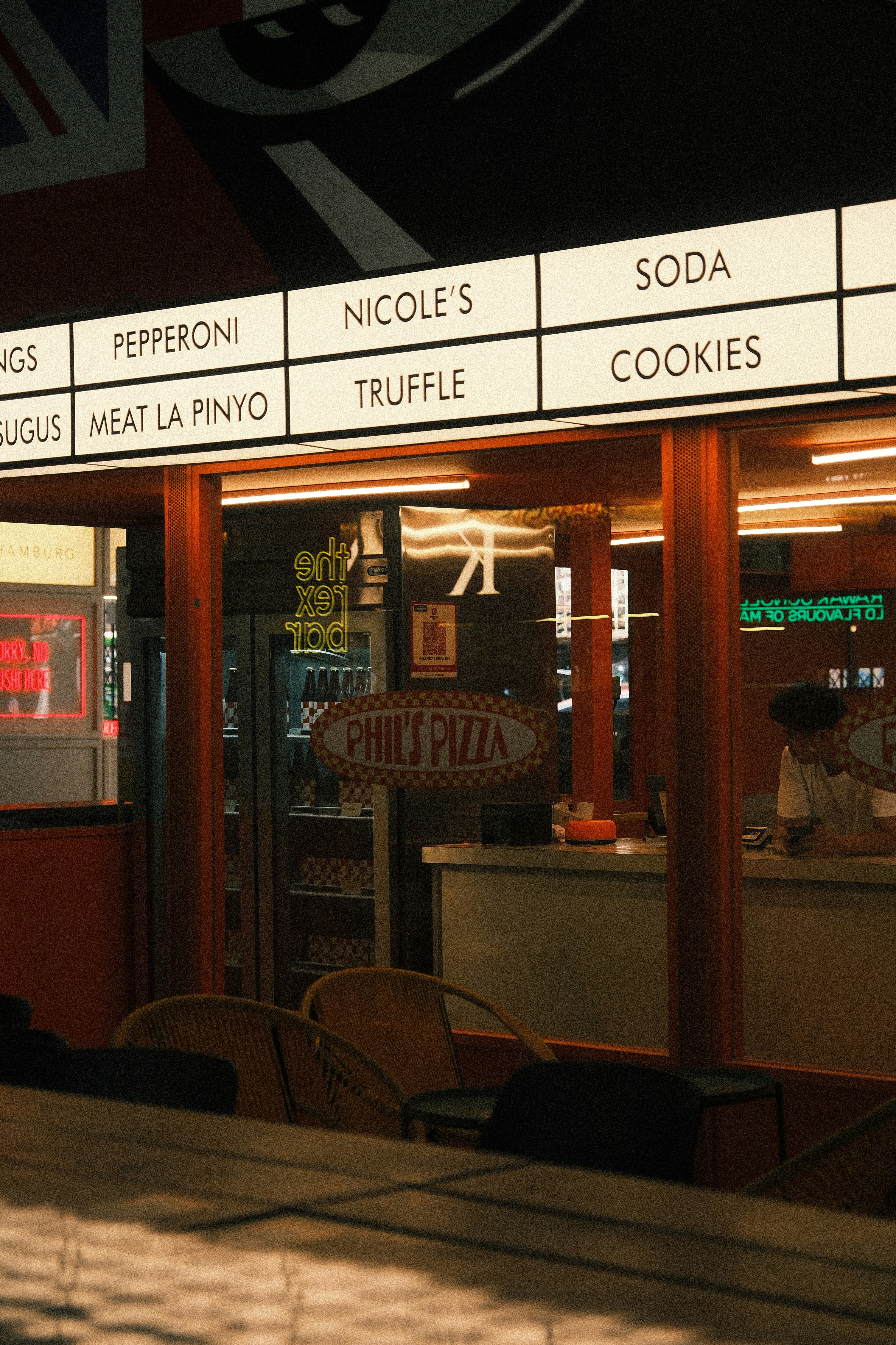 food bar station, customizable toppings, ilustrasi artikel Beyond the Buffet: Dive into Deliciousness with Interactive Food Bars! 5