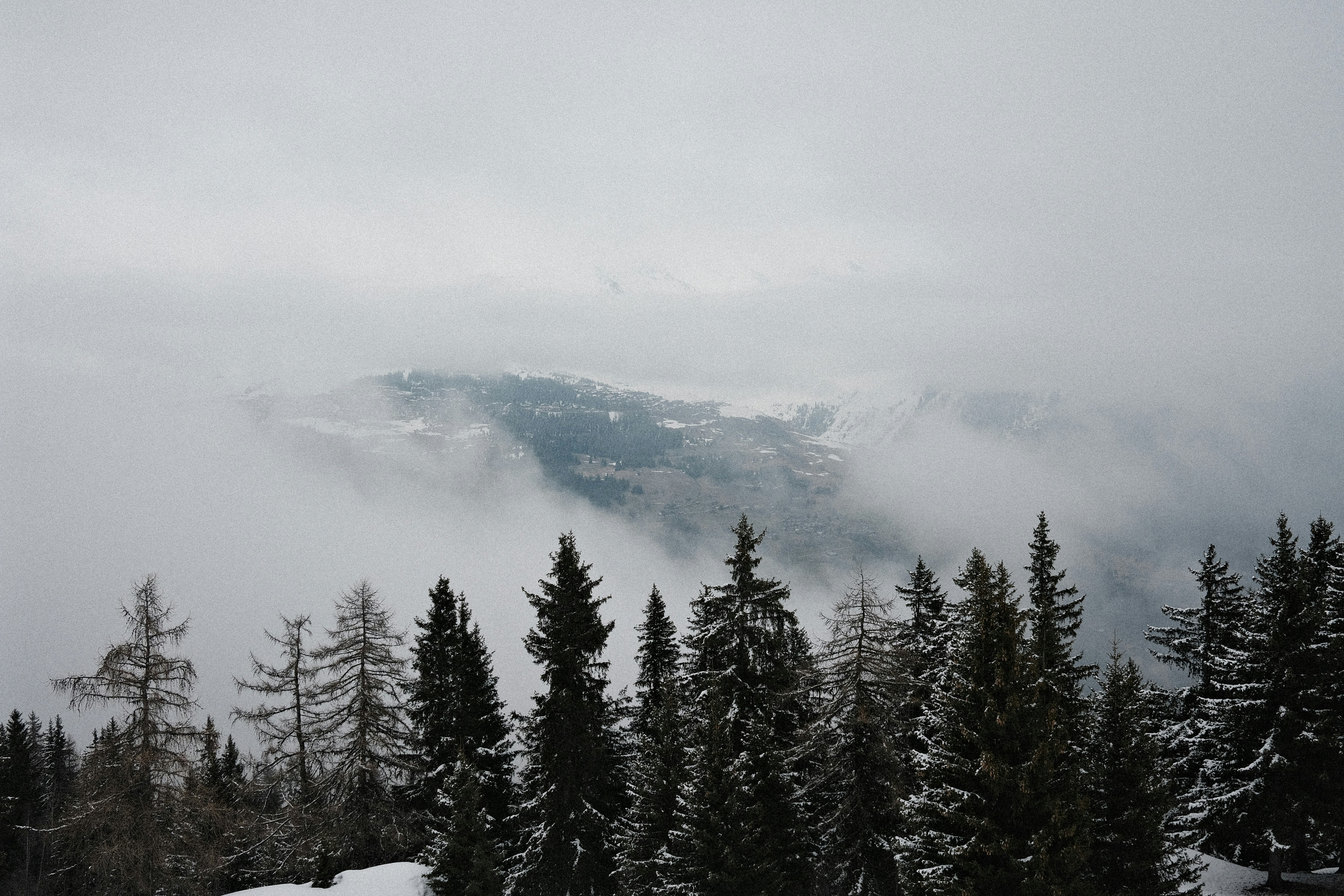 Photo by valentinlacoste