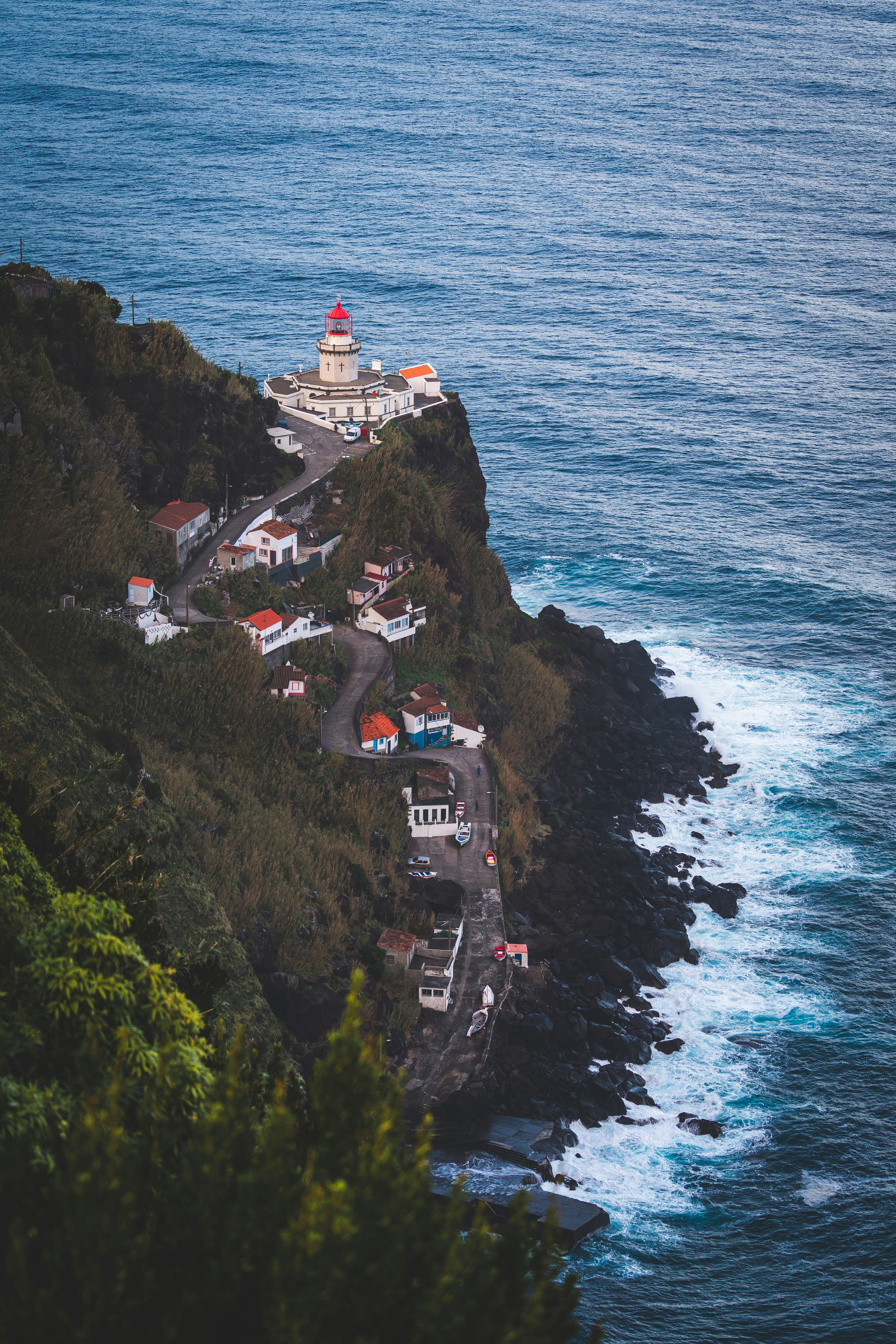 10 Adventure Hotels for Coastal Road Trips