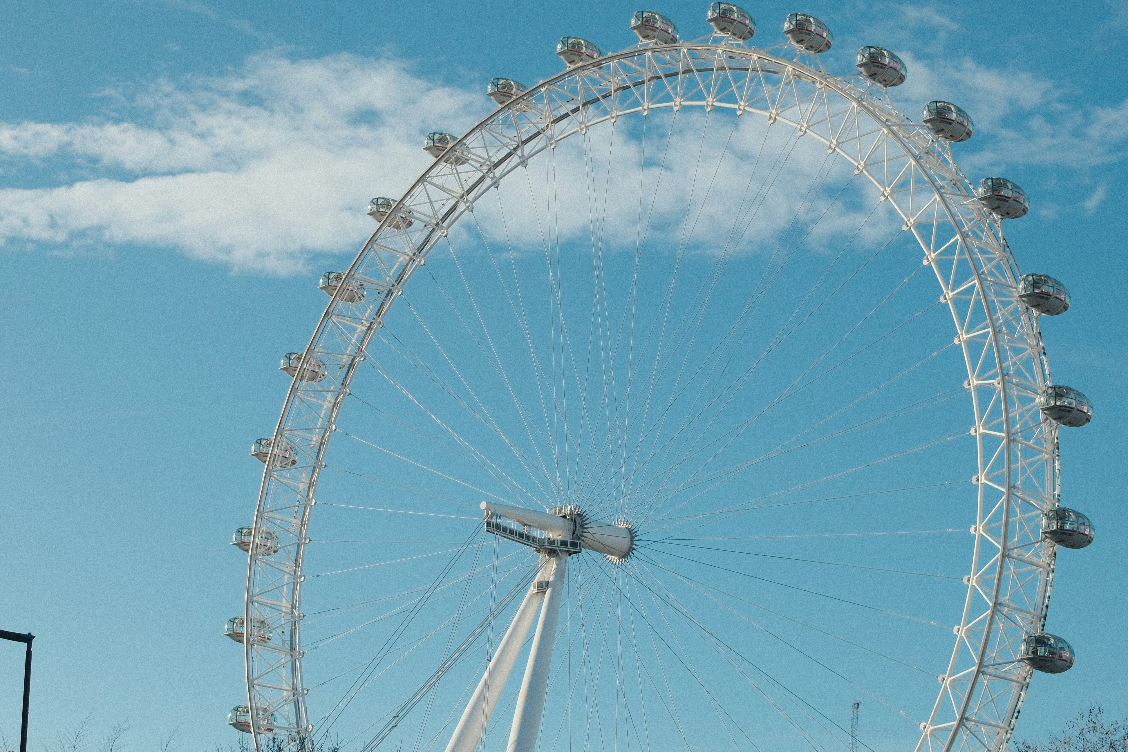 Photo by dezsvbymico