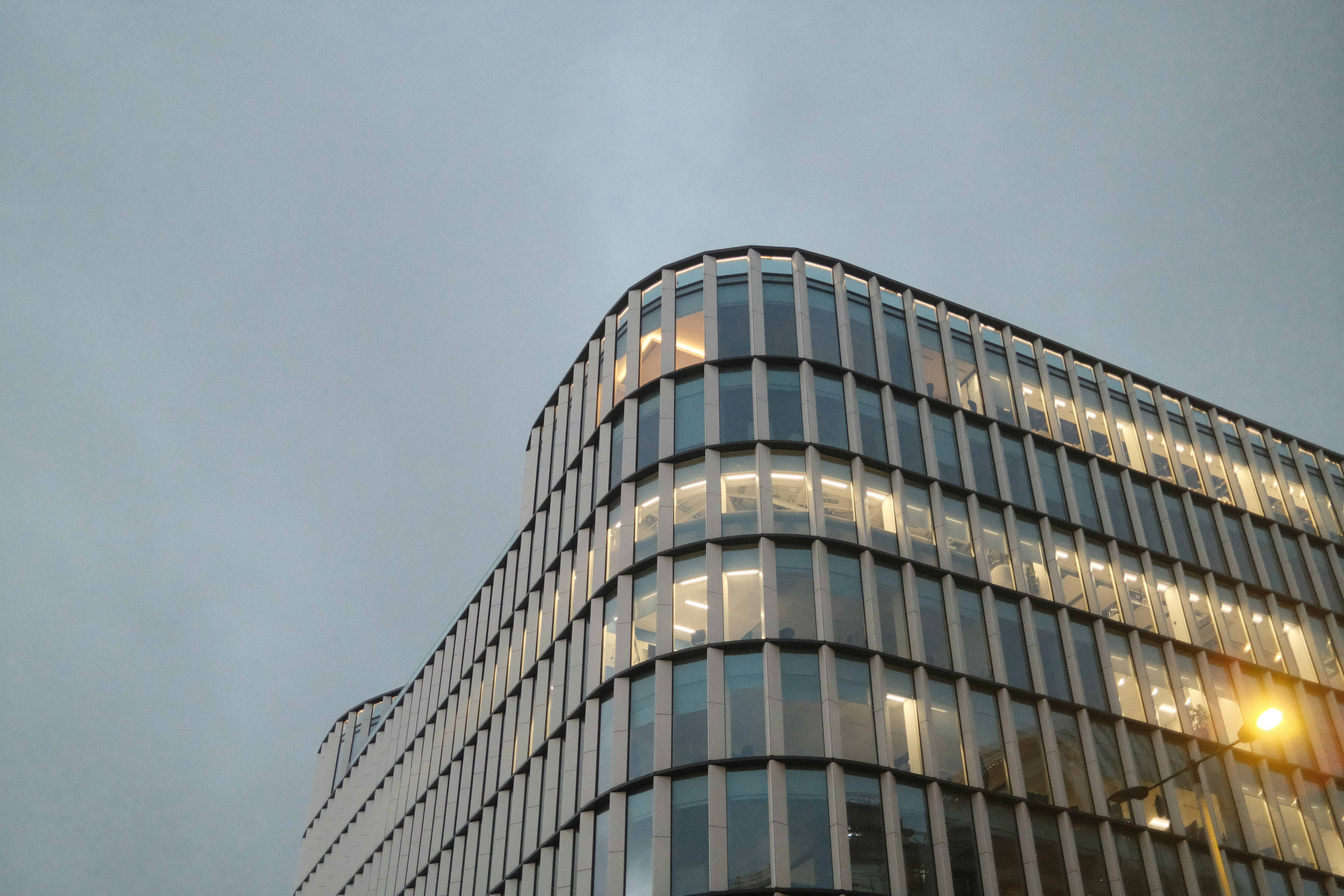 Rezydentura dyrektora spółki w Irlandii – obowiązki, wyjątki i alternatywy