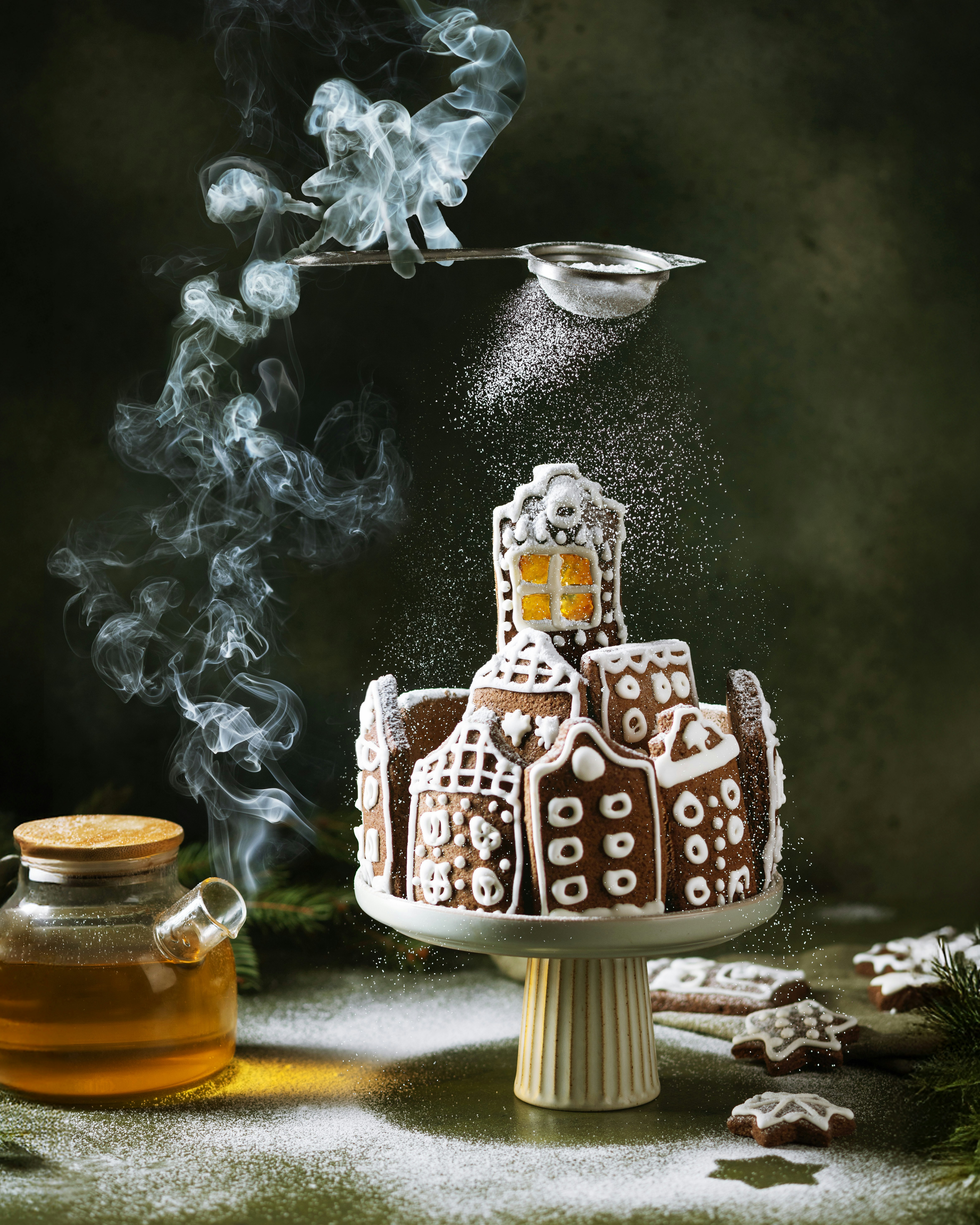 Pueblo de jengibre espolvoreado con azúcar glas