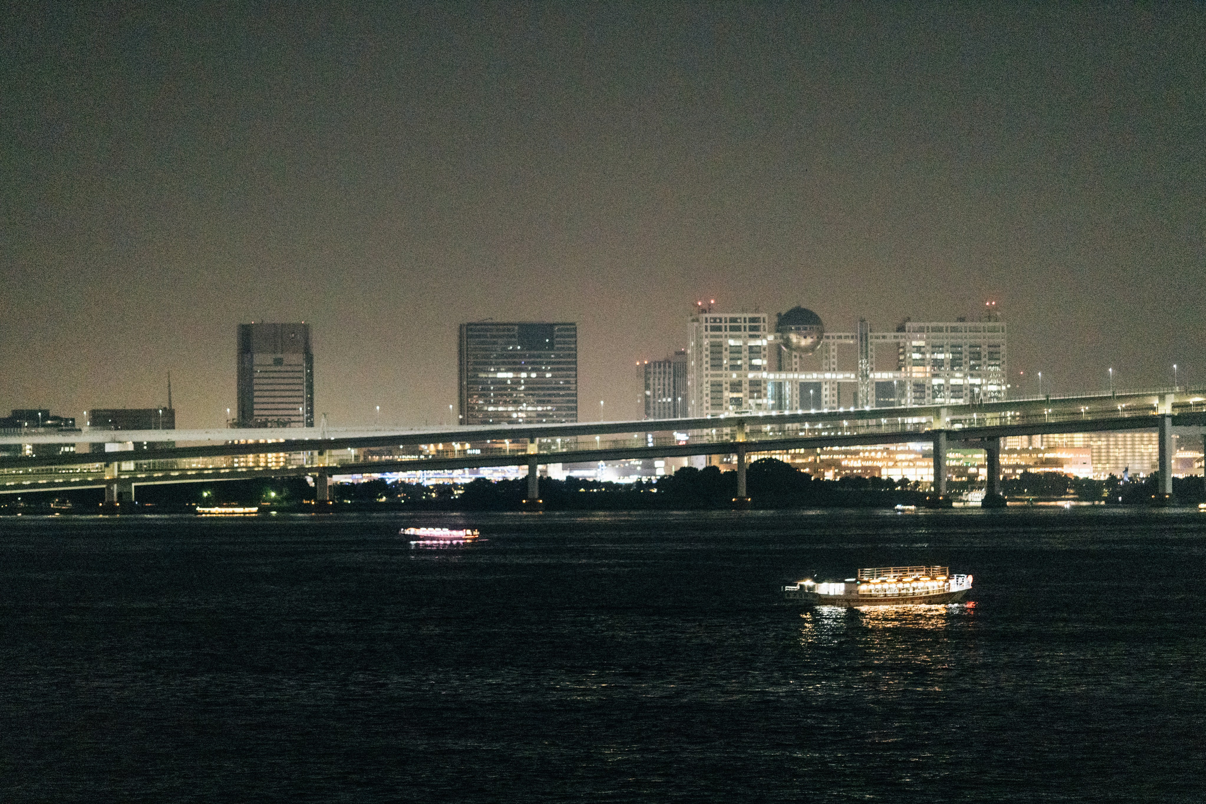 Photo by tsuyoshikozu