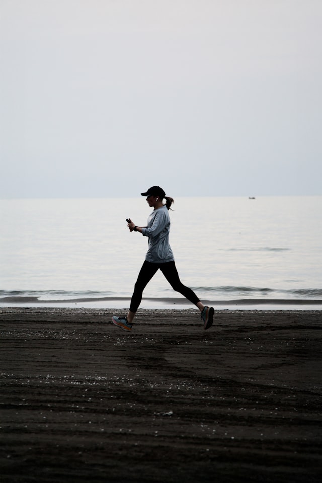 야외 운동하는 사람들