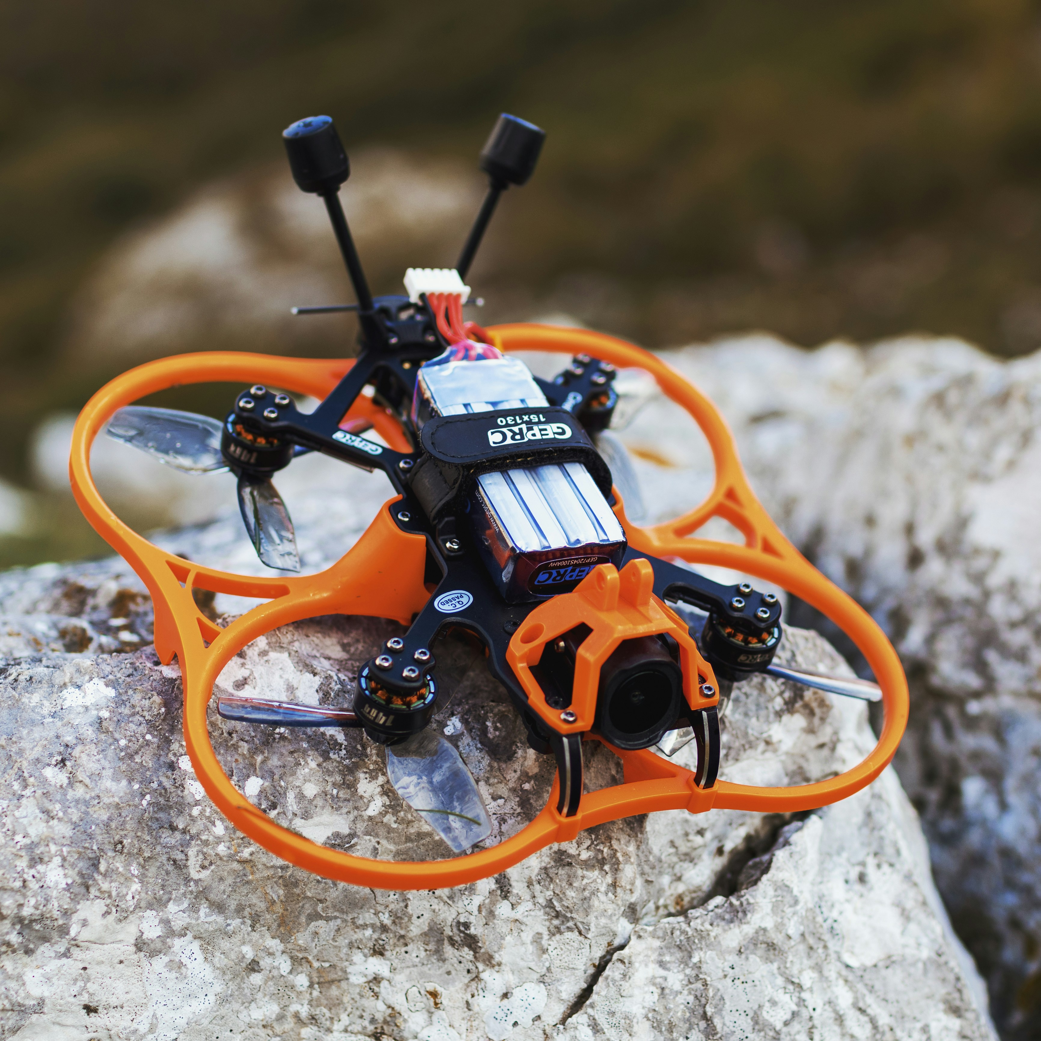 fpv drone aerial, wallpaper, FPV Ergonomi Operator dan Fatigue: Panduan Lengkap 3