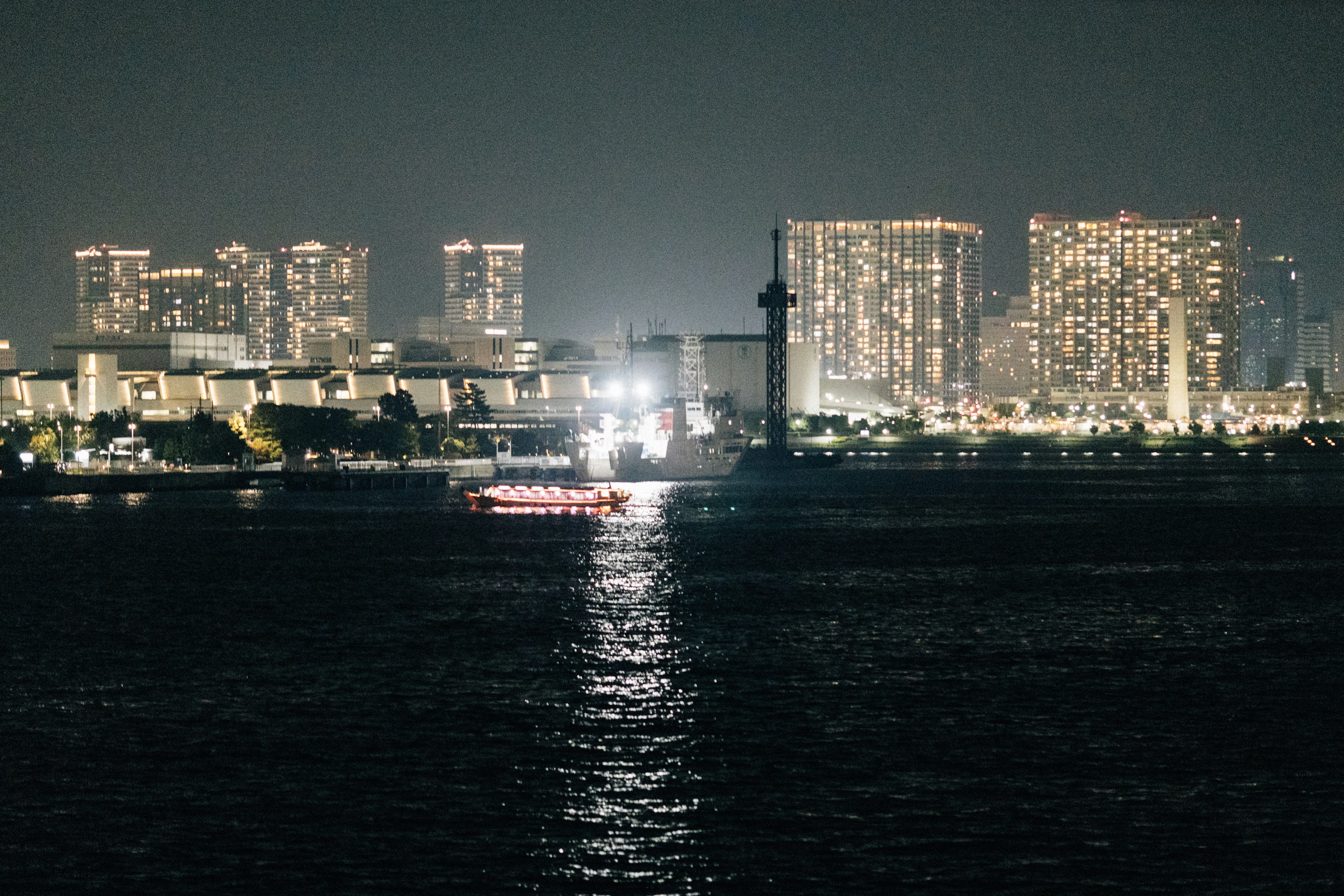 Photo by tsuyoshikozu