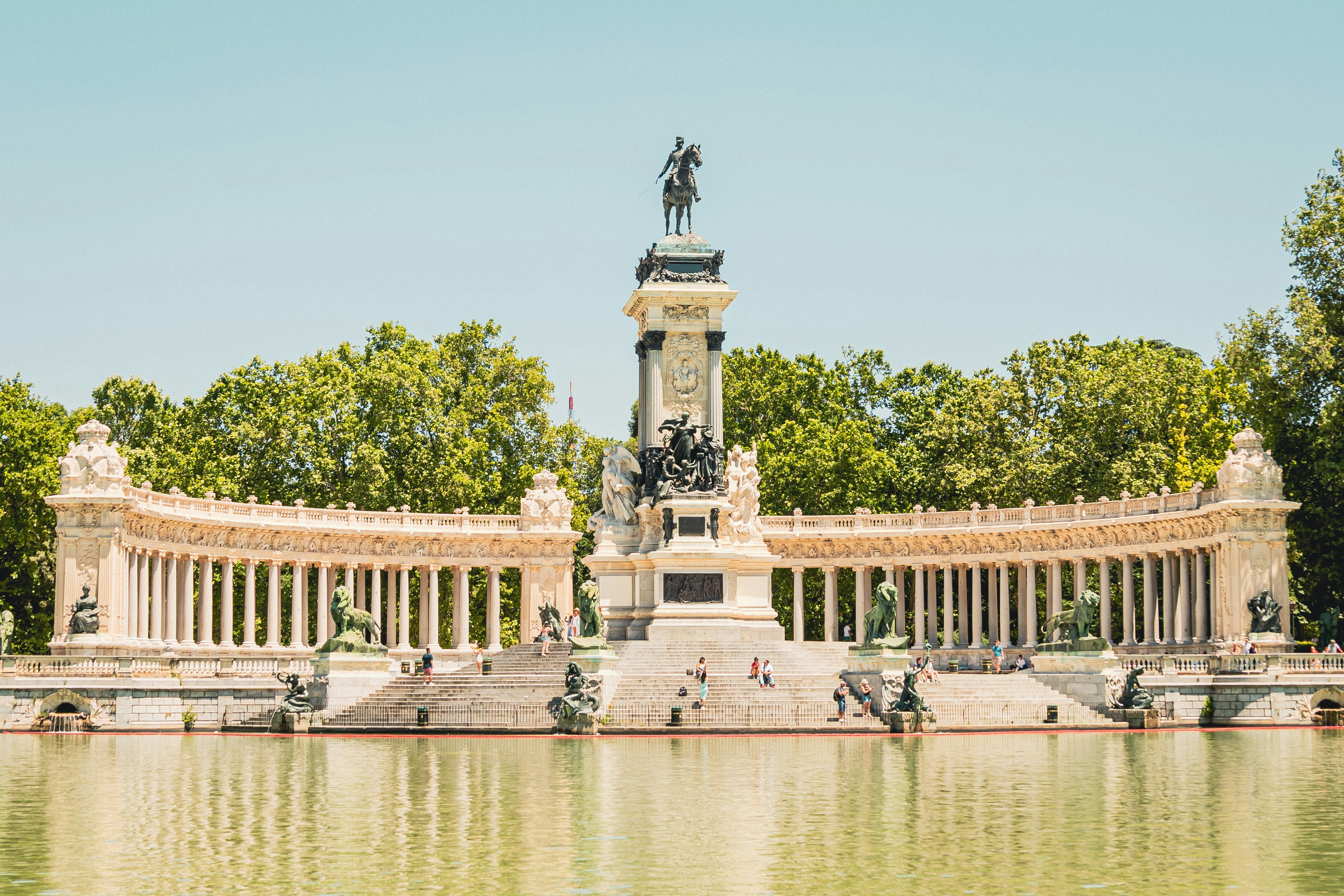 El agua en los jardines de El Retiro
