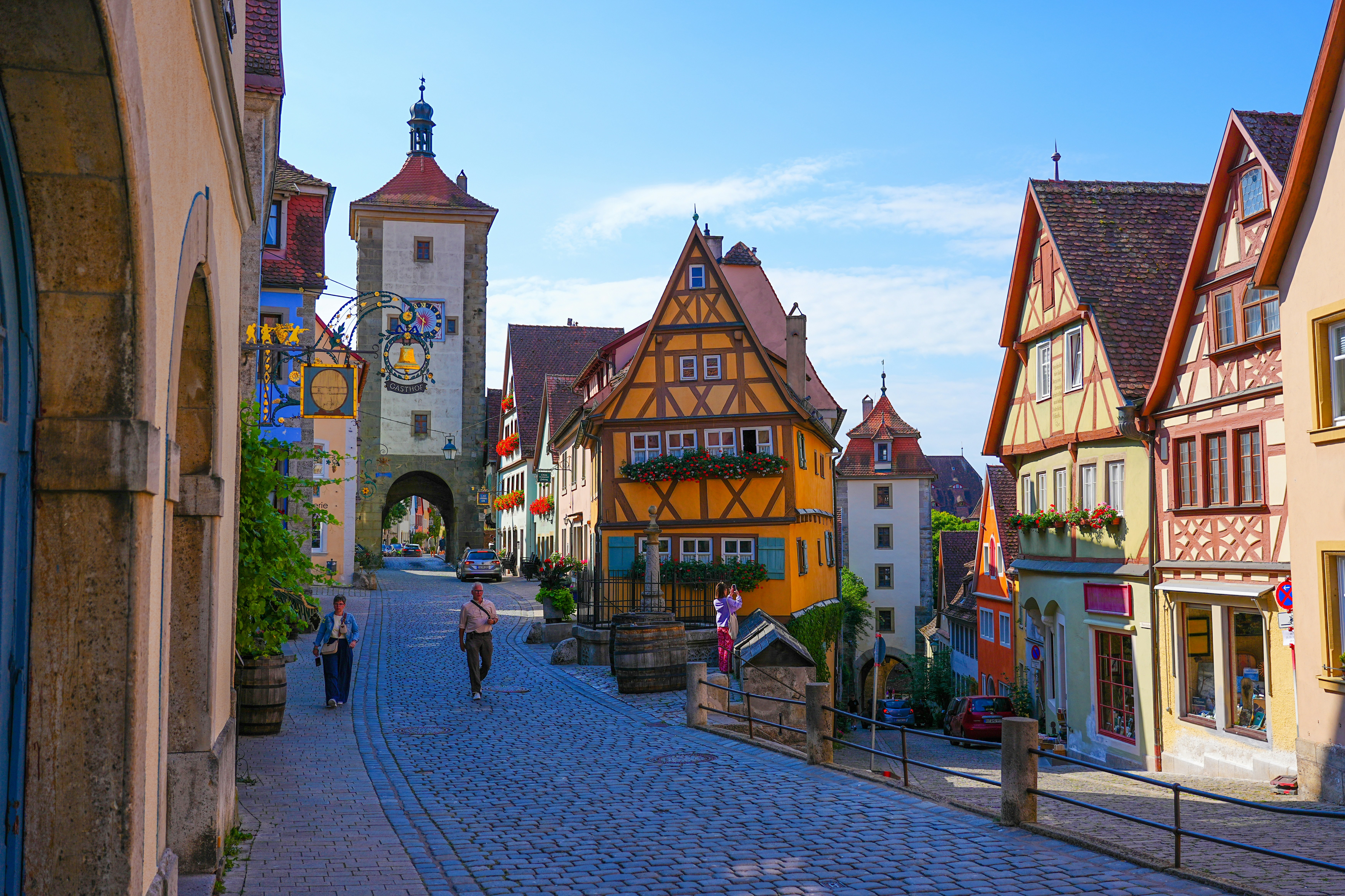 Stay online in the Germany with a prepaid eSIM from eSIMlii. Instant activation, no roaming charges, and reliable coverage.