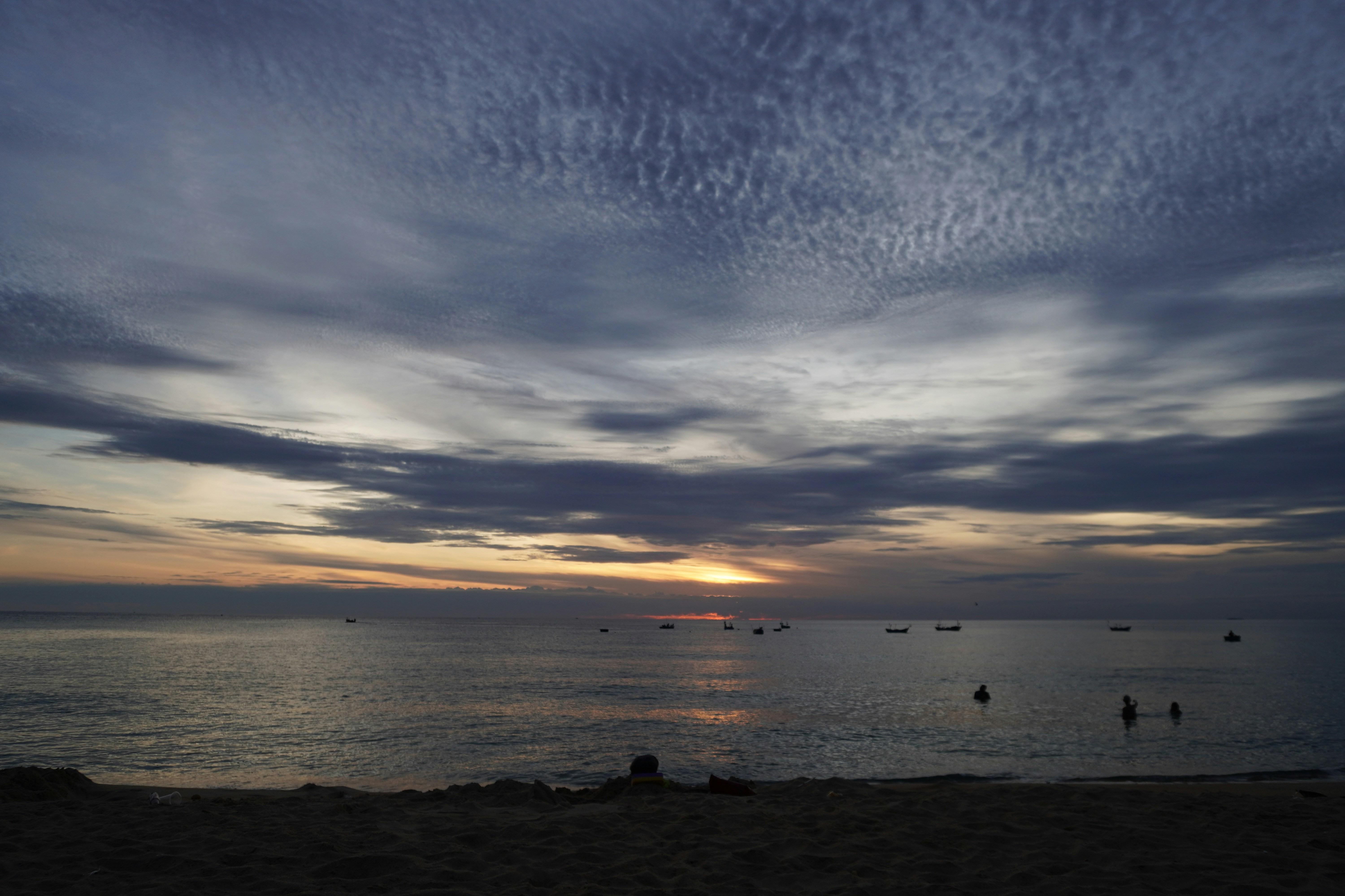 Photo by helloleotech