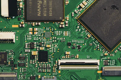 Samsung Galaxy S26: Two Chips, Global Strategy, and Crypto Implications