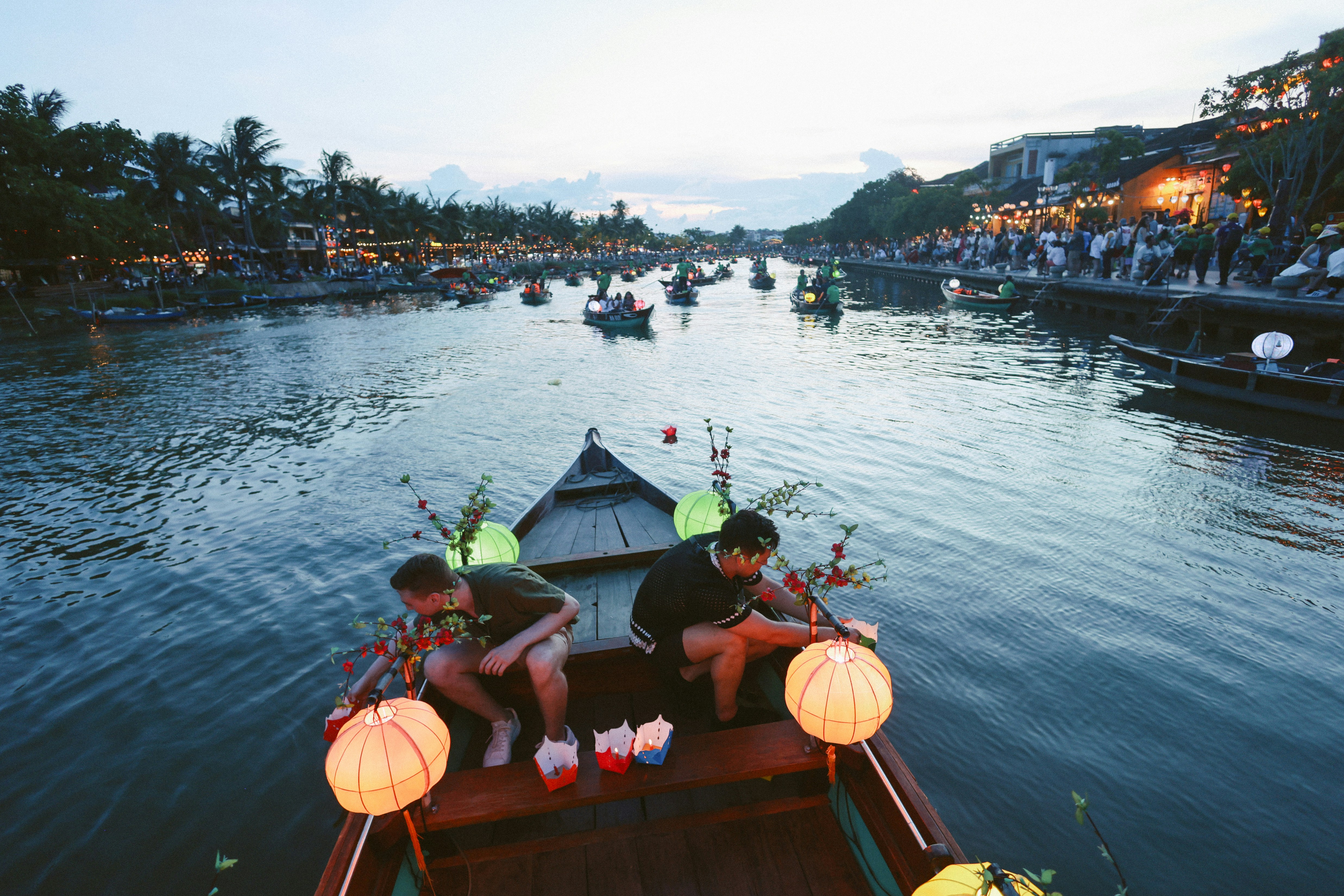 Stay online in the Vietnam with a prepaid eSIM from eSIMlii. Instant activation, no roaming charges, and reliable coverage.