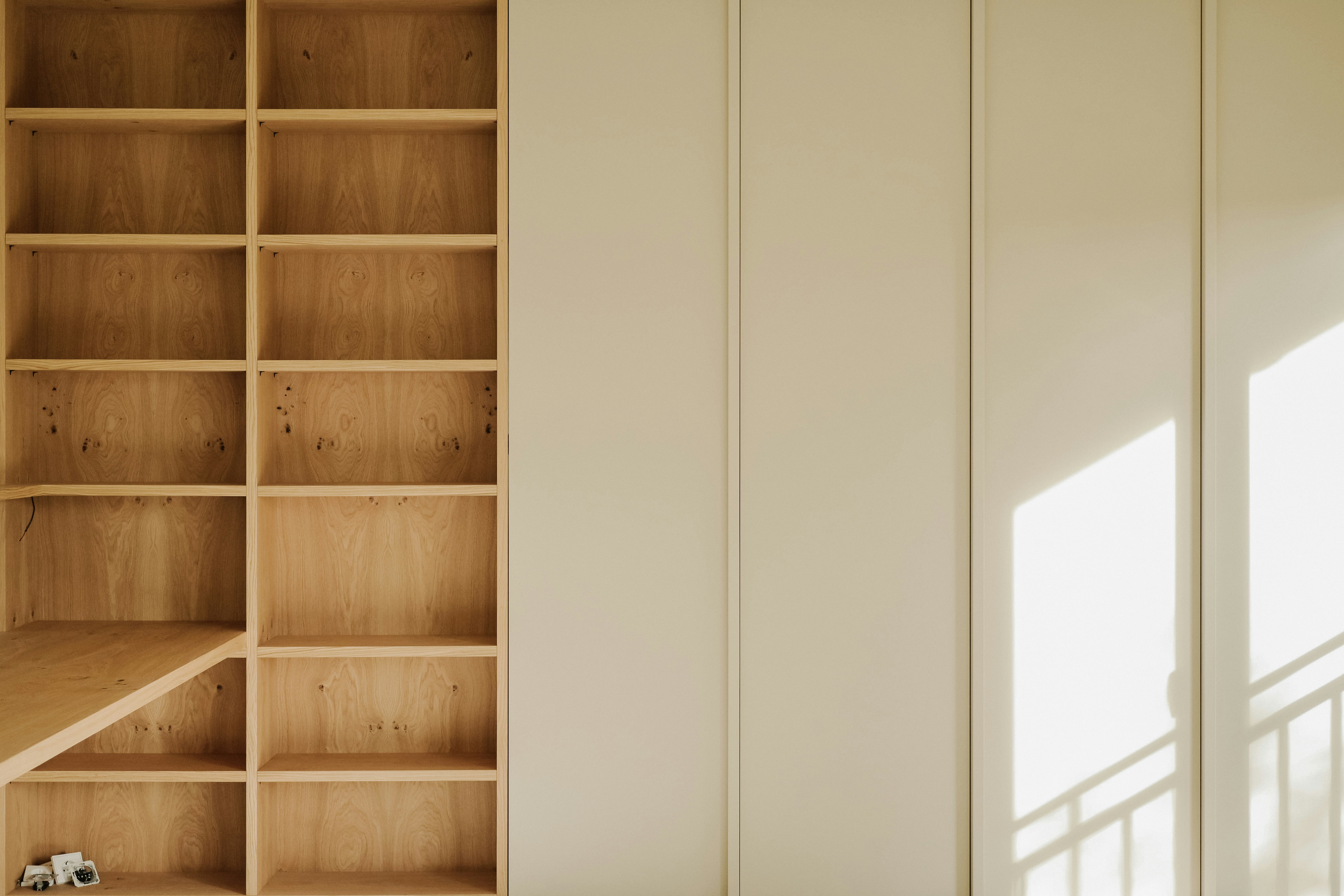 Empty Bookshelf Pictures | Download Free Images on Unsplash, image size:3000x2000