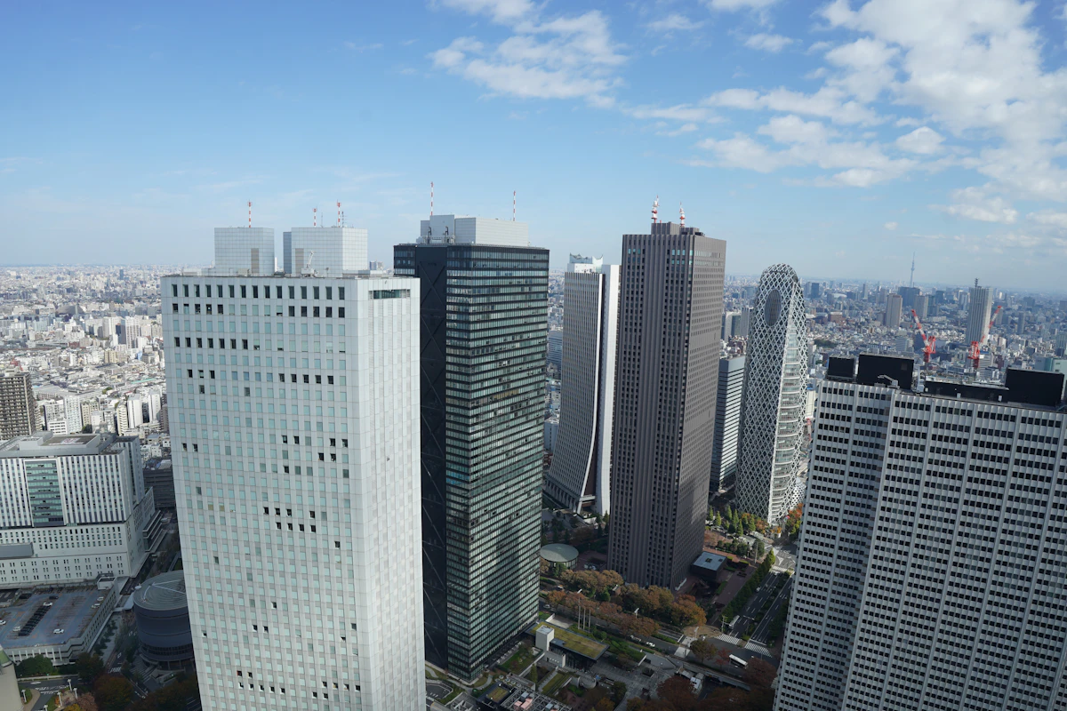 都心の高層ビル群