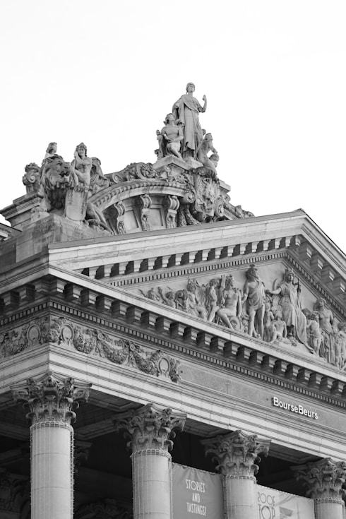 Consultation avec un avocat devant le juge aux affaires familiales à Montpellier