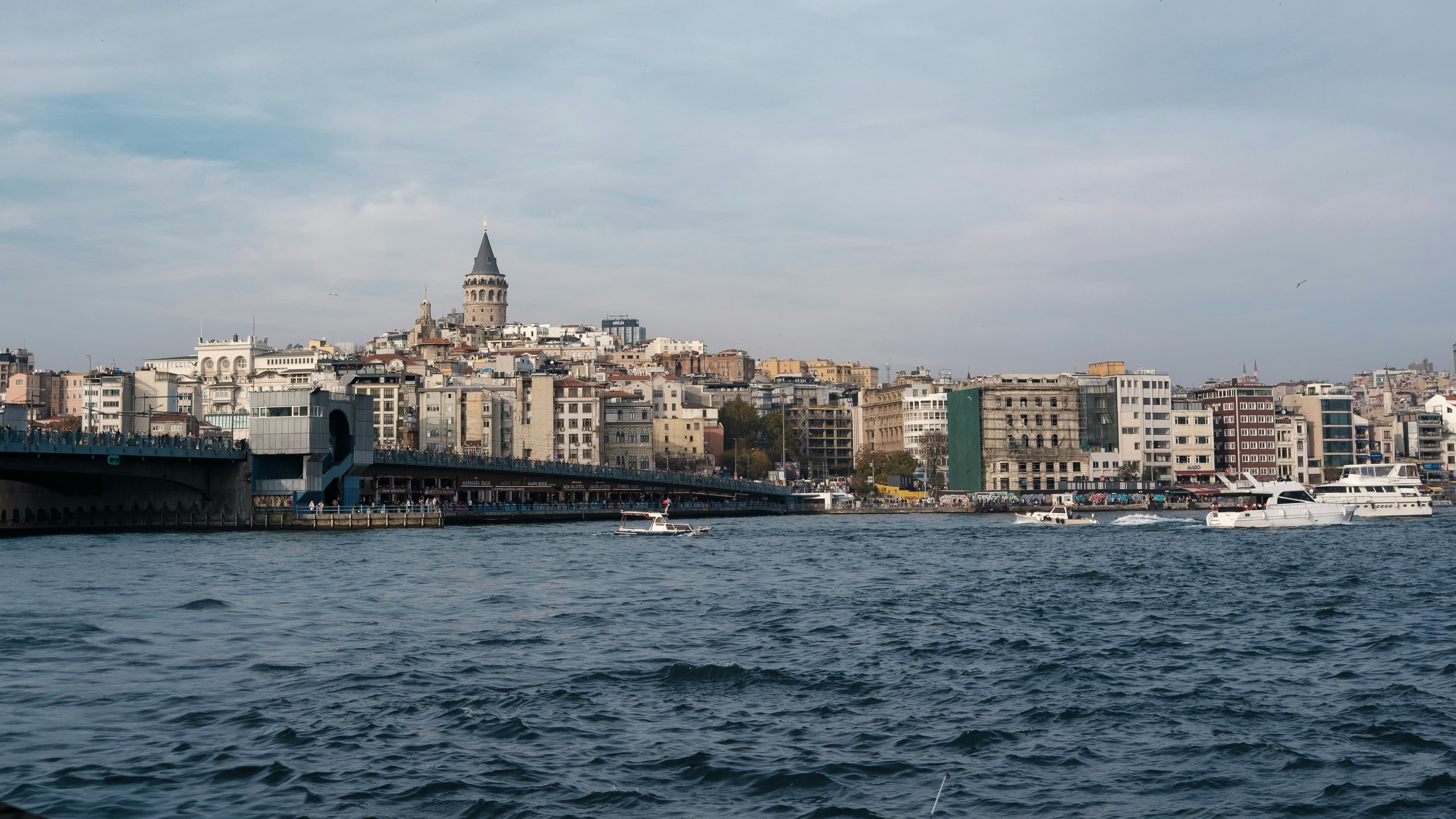 Photo by irfansimsar