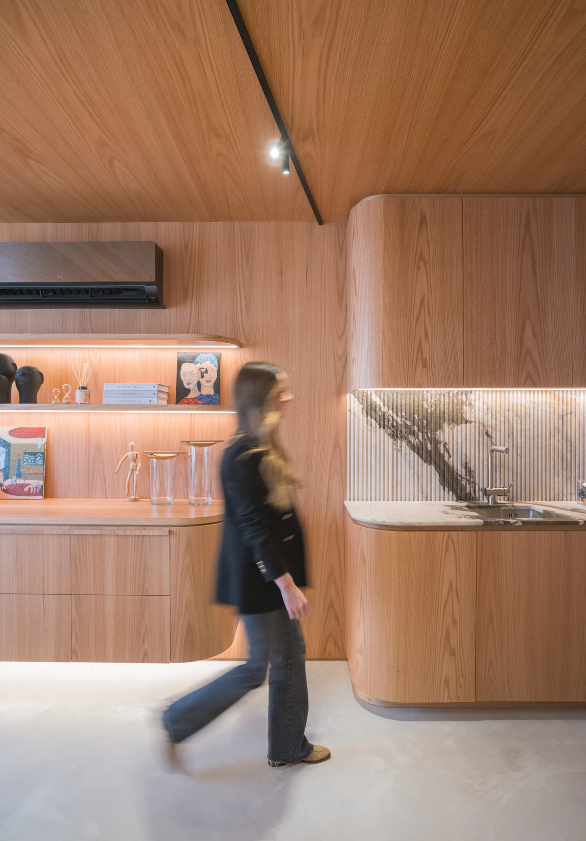 에어컨 시공 완료 후 쾌적한 인테리어