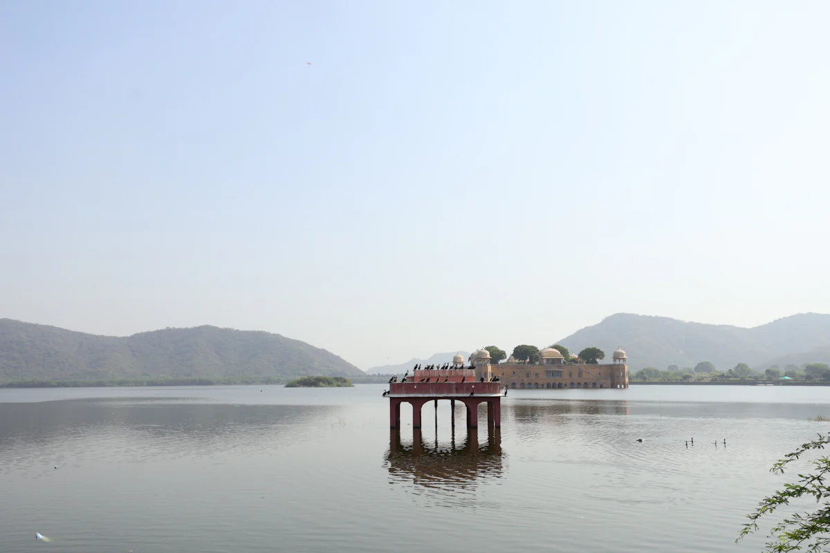 Siliserh Lake