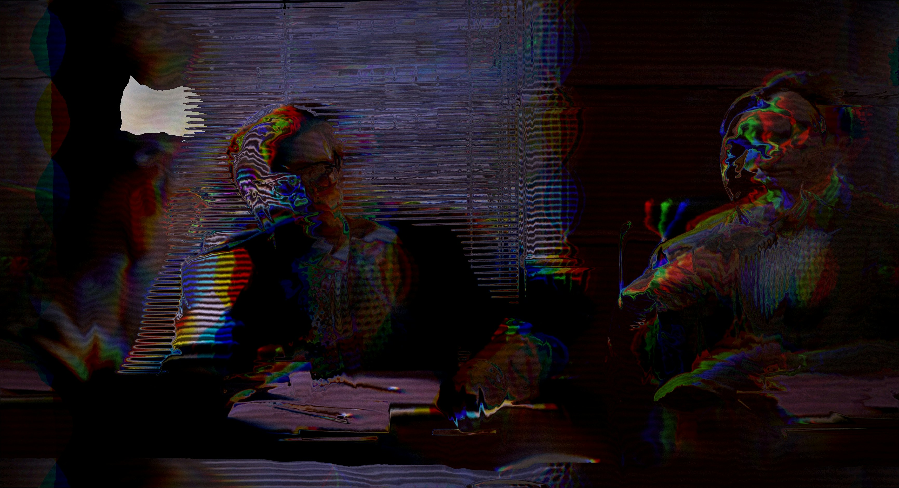 Uzun ve yorgun bir vardiyanın ardından evinde bitkin bir halde oturan, yoğun çalışma temposunun getirdiği yorgunlukla kişisel hayatı arasında denge kurmaya çalışan bir doktor.