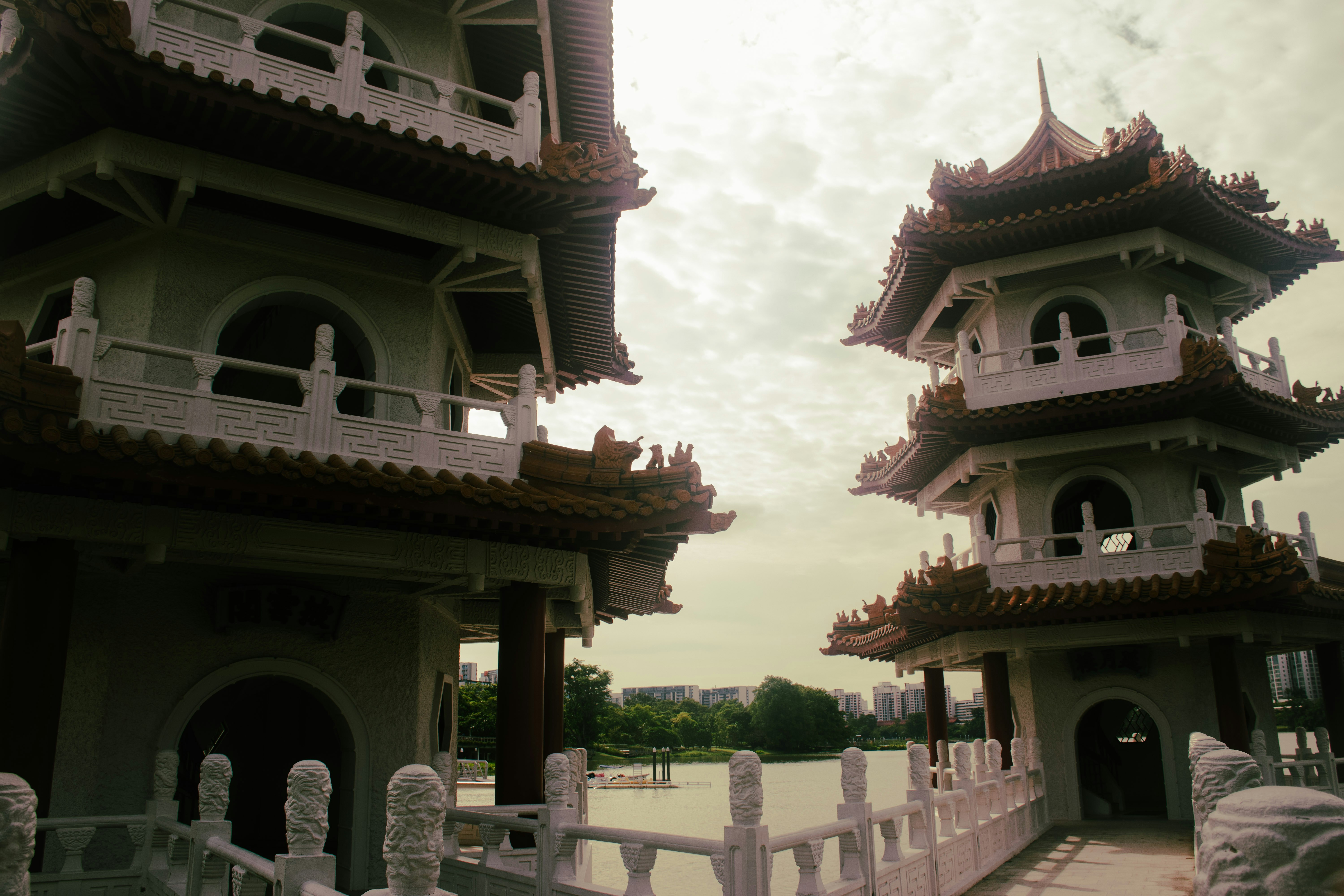 Virtual anime 3D character streaming to an engaged online audience