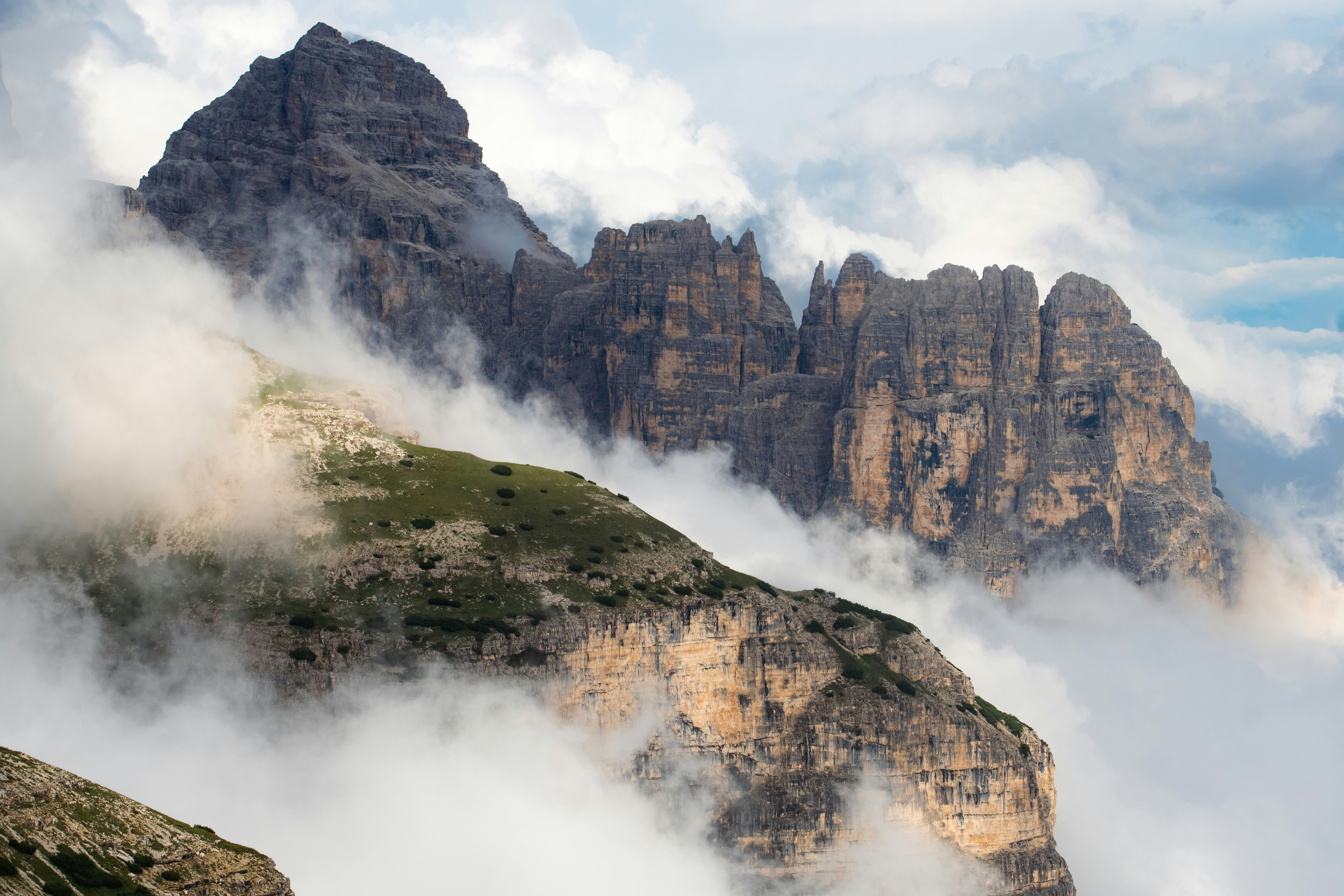 Photo by adialbulescu