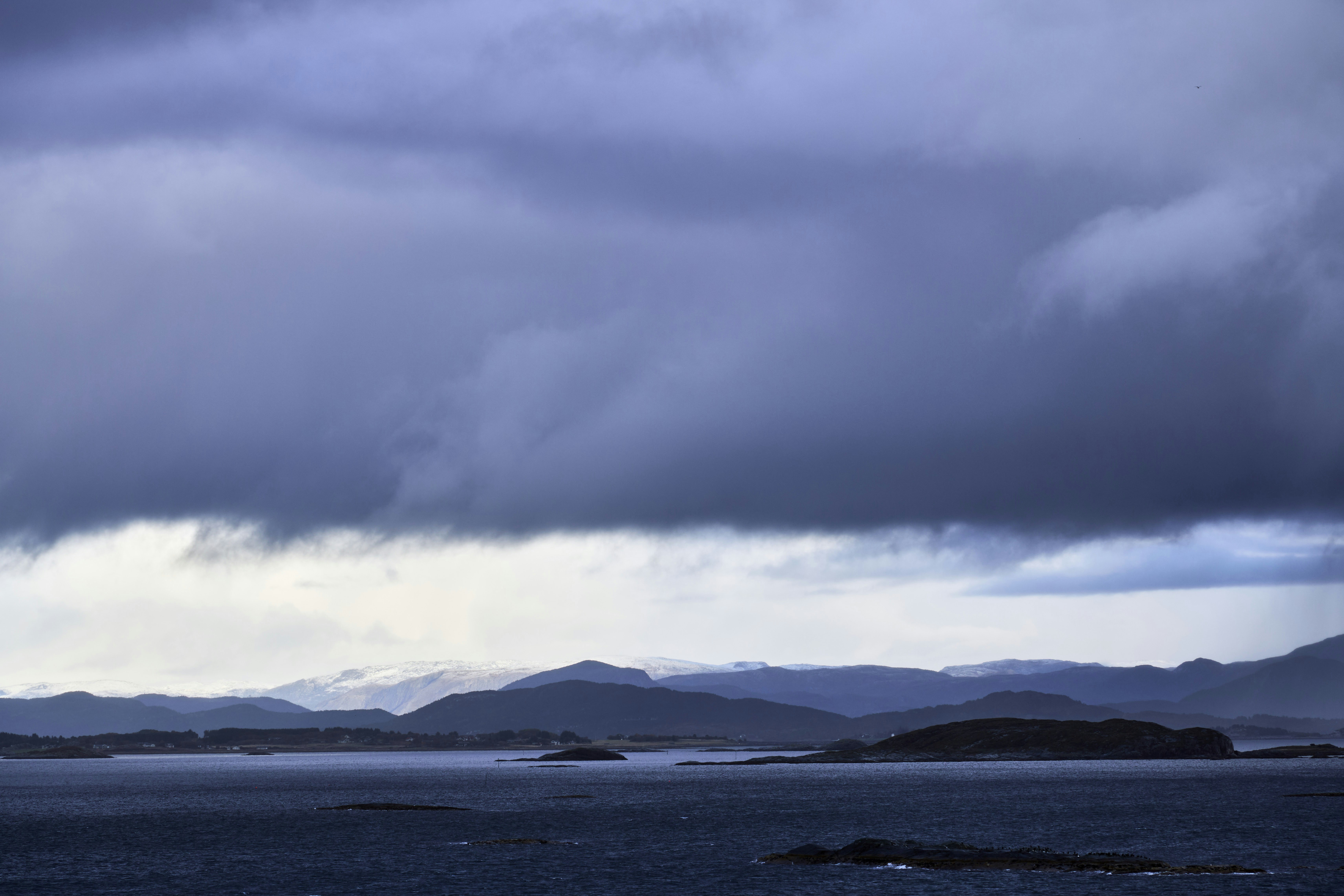 Photo by wolfgang_hasselmann