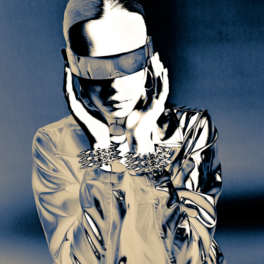 Cirrus metallic anorak