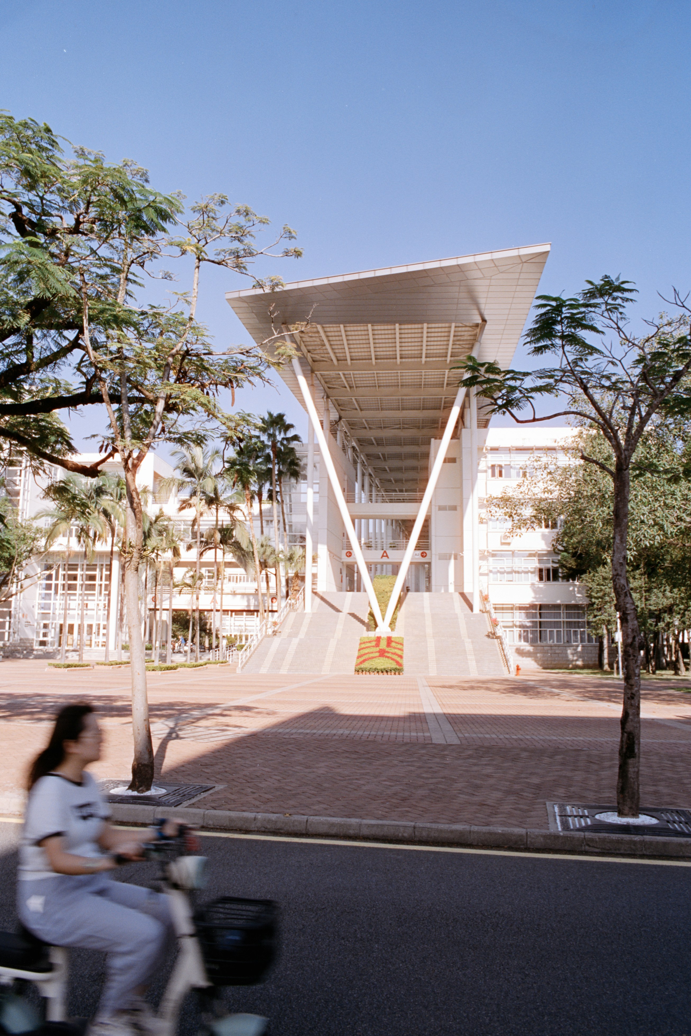 Photo by zhenyao_photo